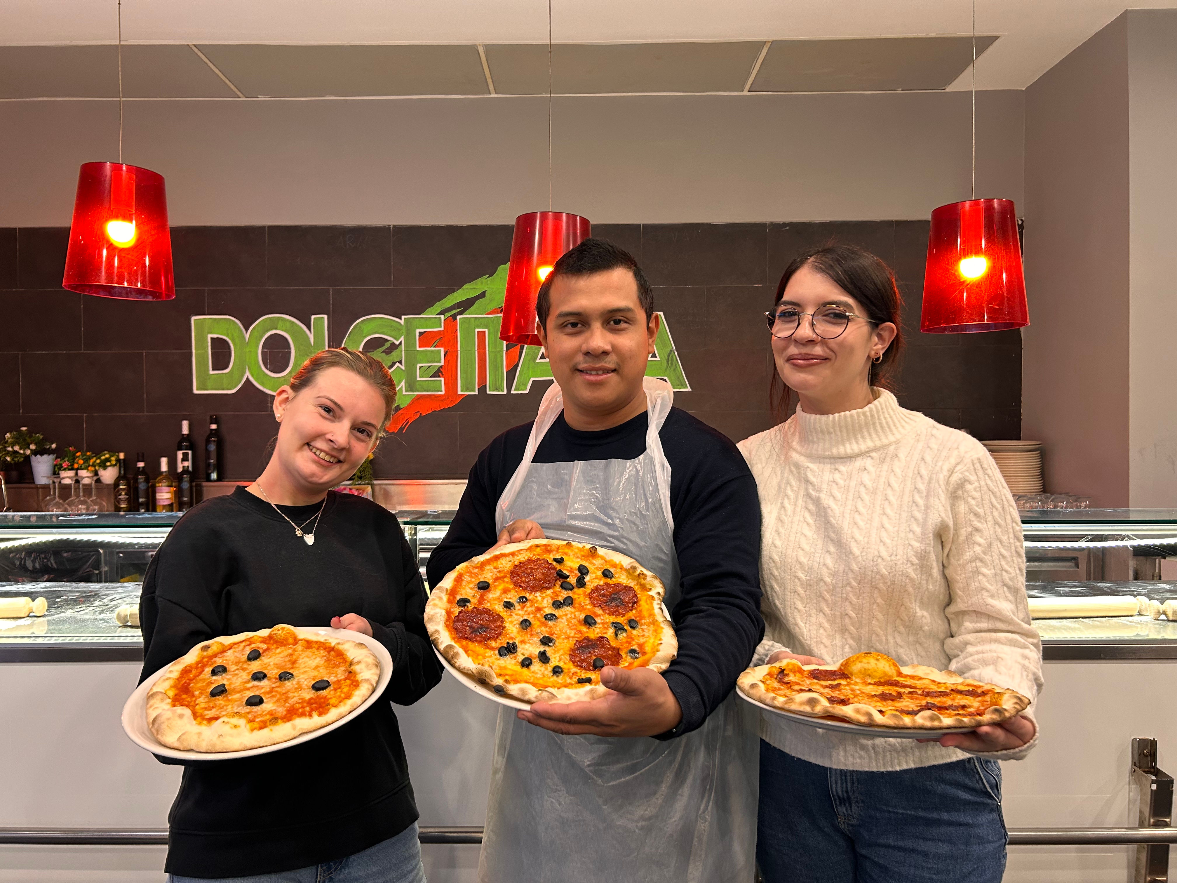 Make Authentic Pizza in Rome and Spritz-Making