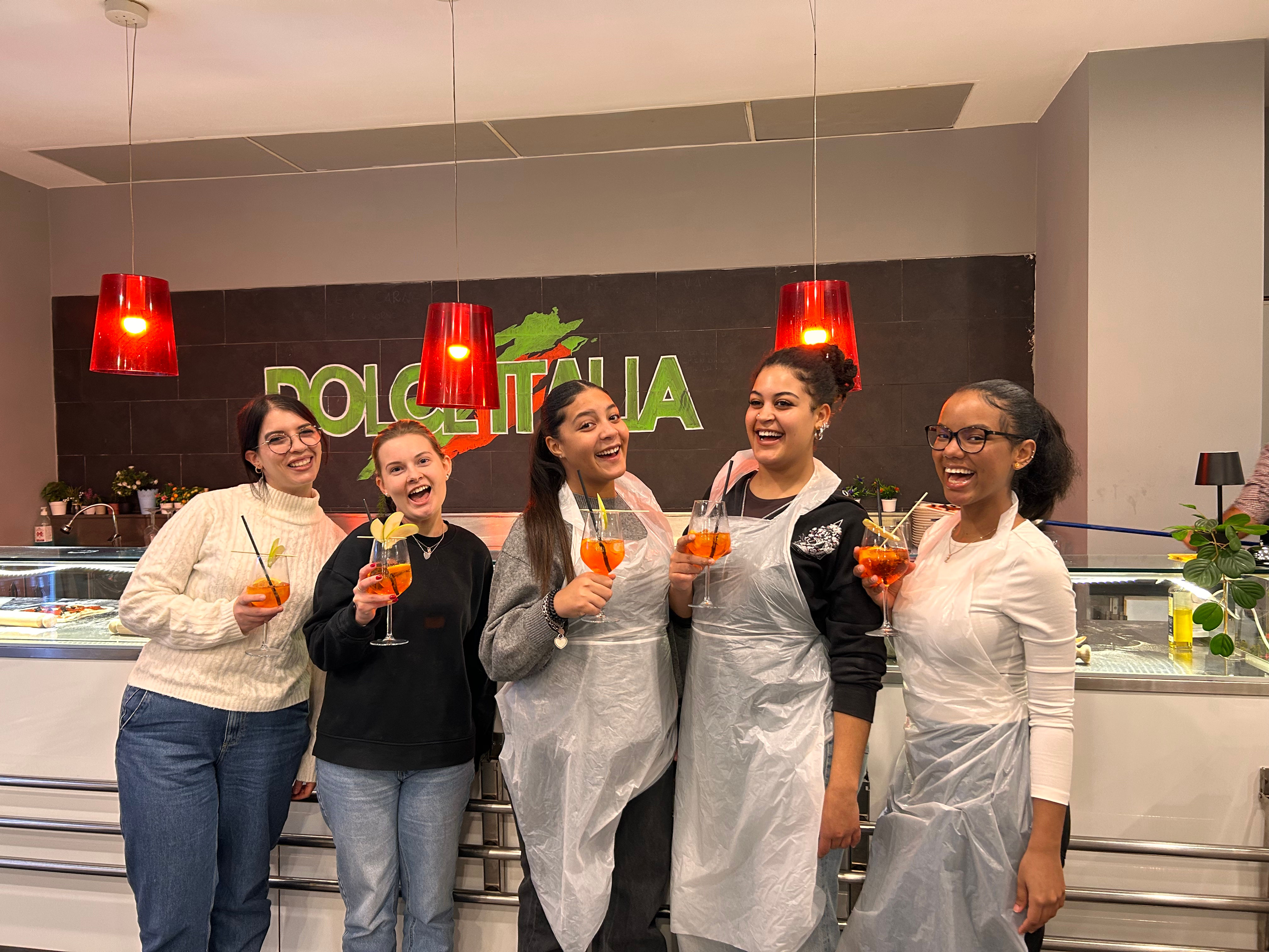 Make Authentic Pizza in Rome and Spritz-Making