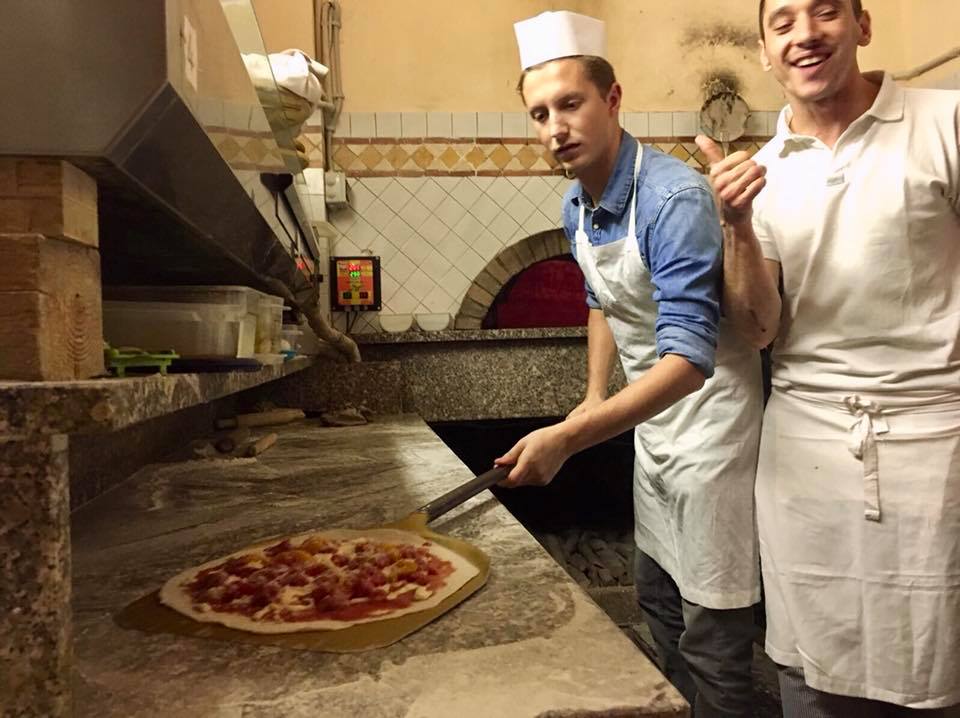 Make your own Pizza in Rome – Create your Pizza with a local chef