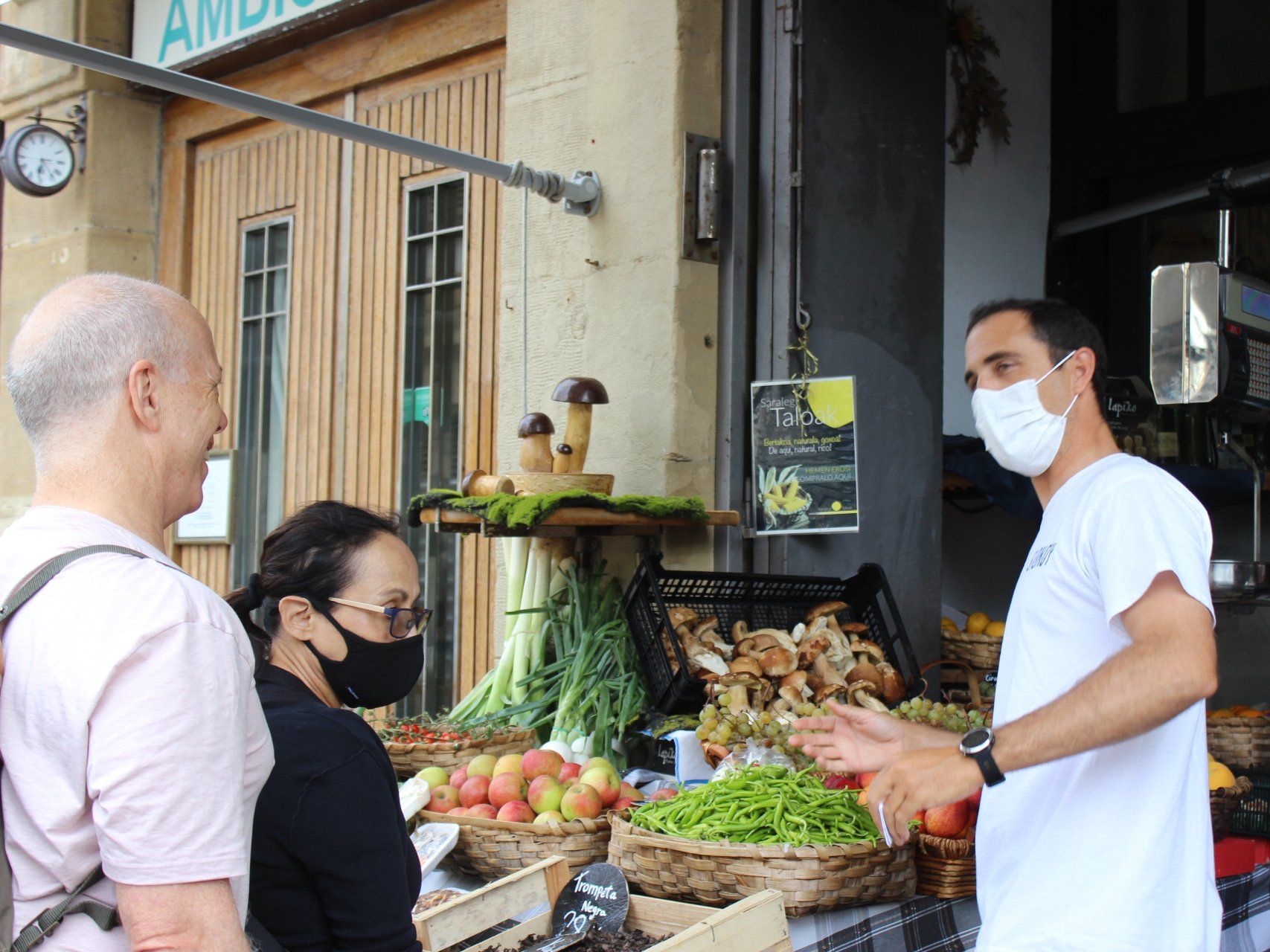 Market: Local and Seasonal