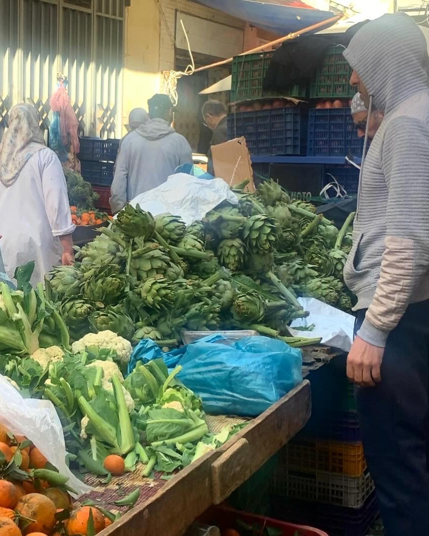 Market Tour and Moroccan Cooking Experience with Rababe Family
