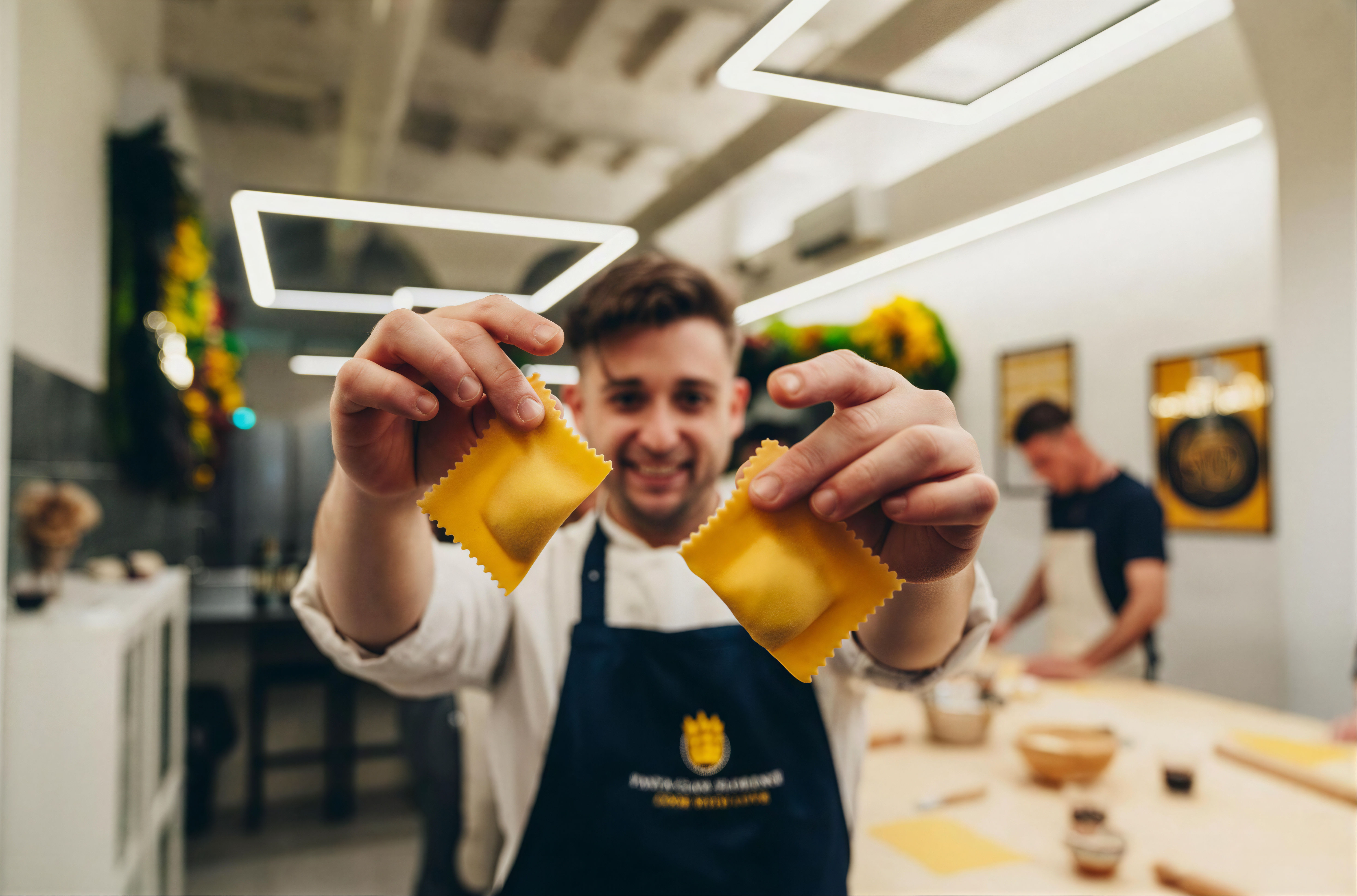 A True Taste of Florence: Market Tour, Artisan Pasta & Fine Wine