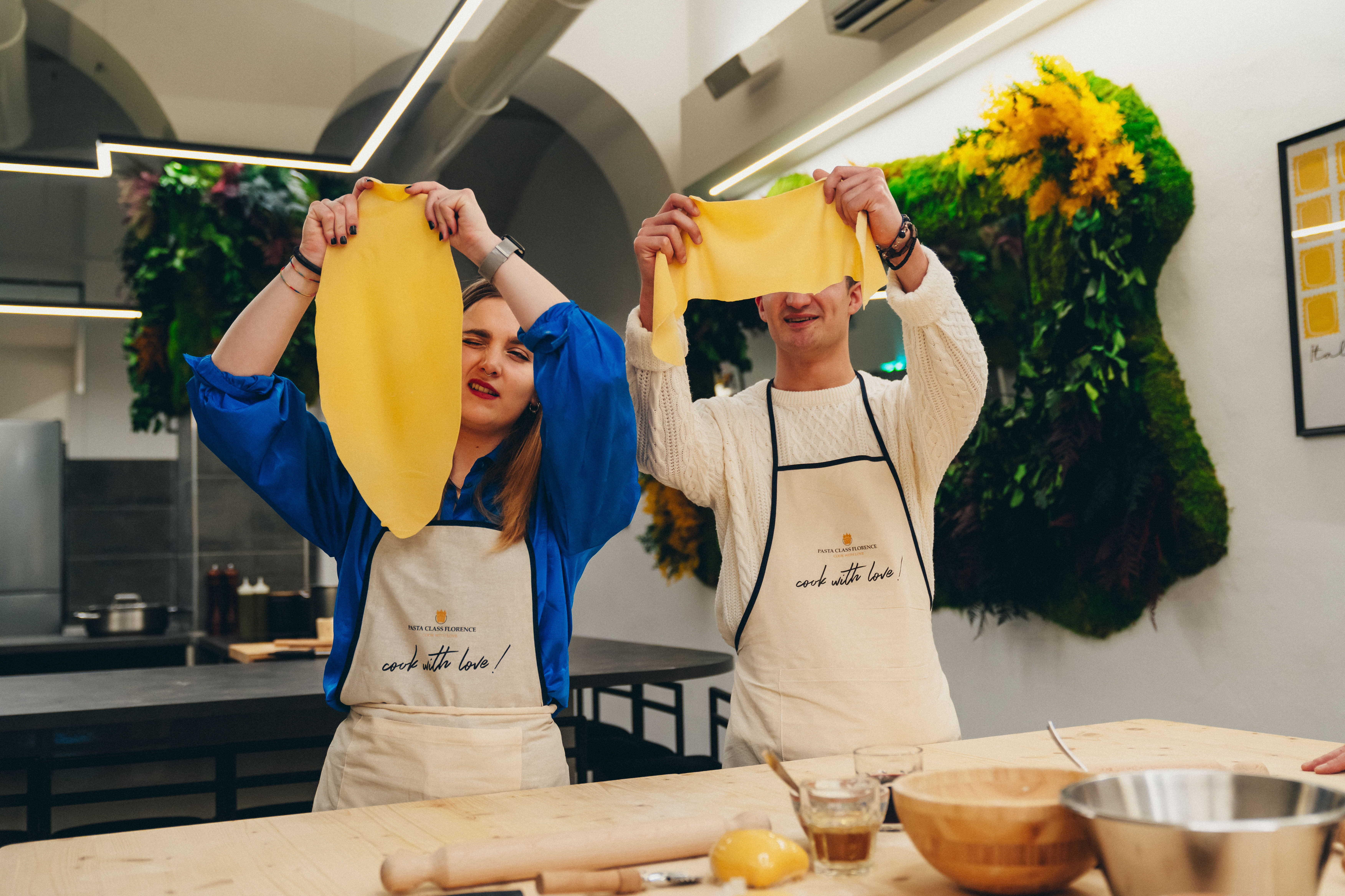 A True Taste of Florence: Market Tour, Artisan Pasta & Fine Wine