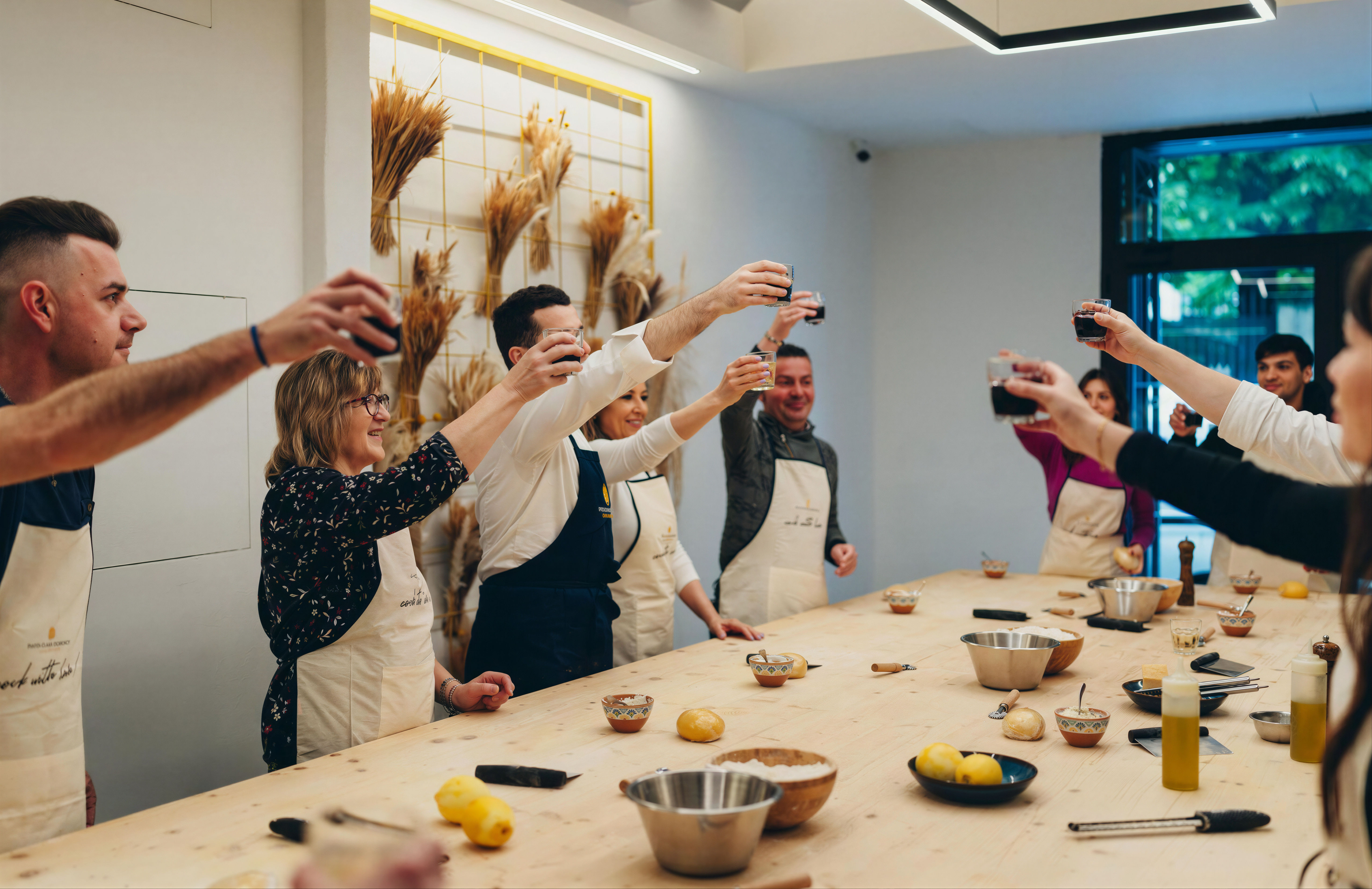 A True Taste of Florence: Market Tour, Artisan Pasta & Fine Wine