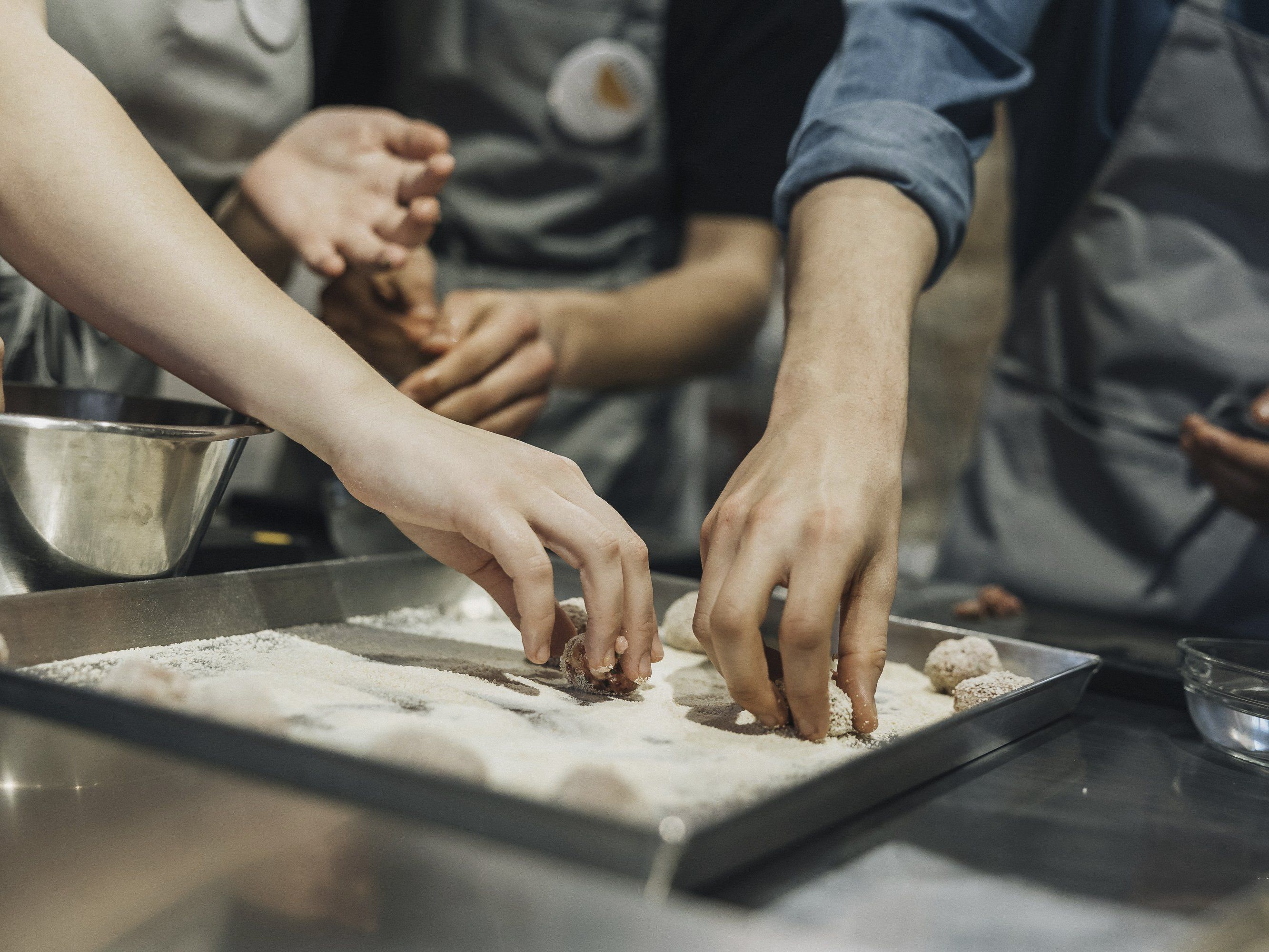 Florence: Market Tour and Full Course Tuscan Cooking Class