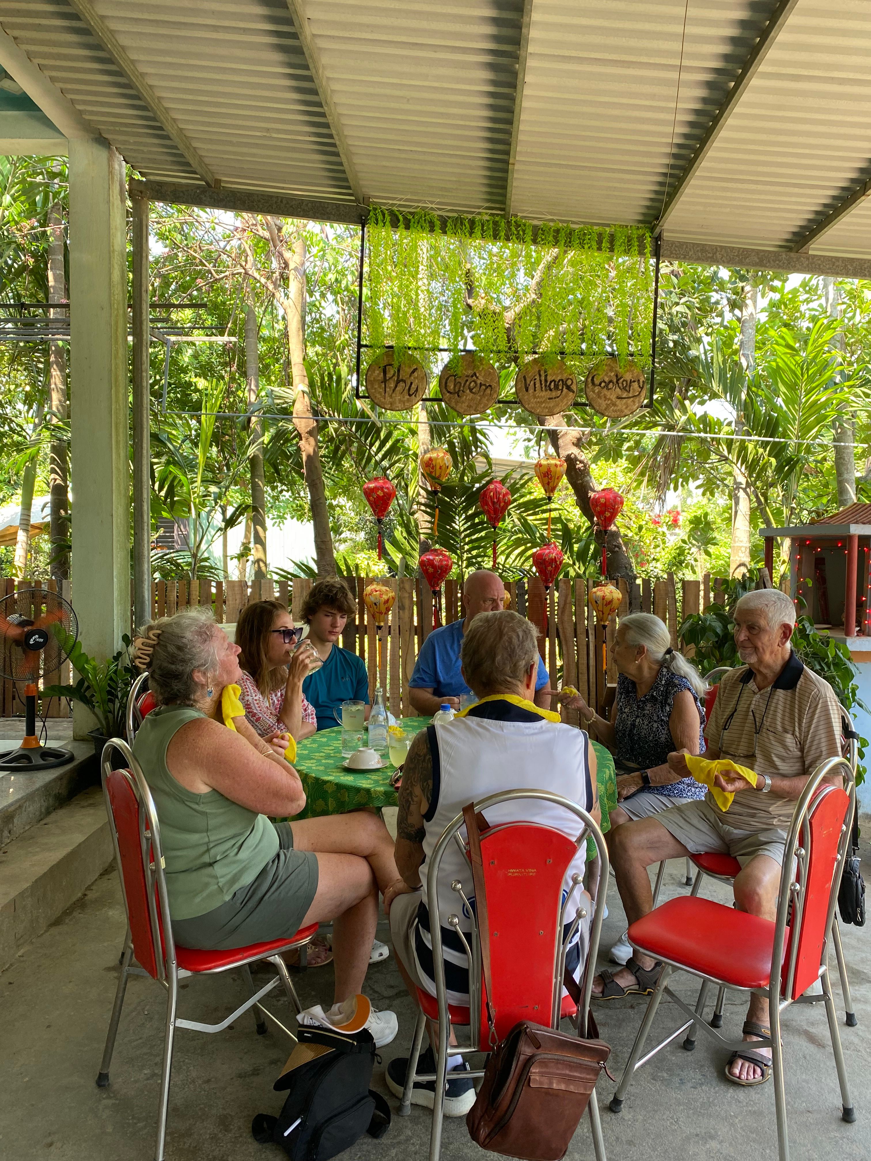 Market Tour Experience with Vietnamese Culinary Class in Hoi An