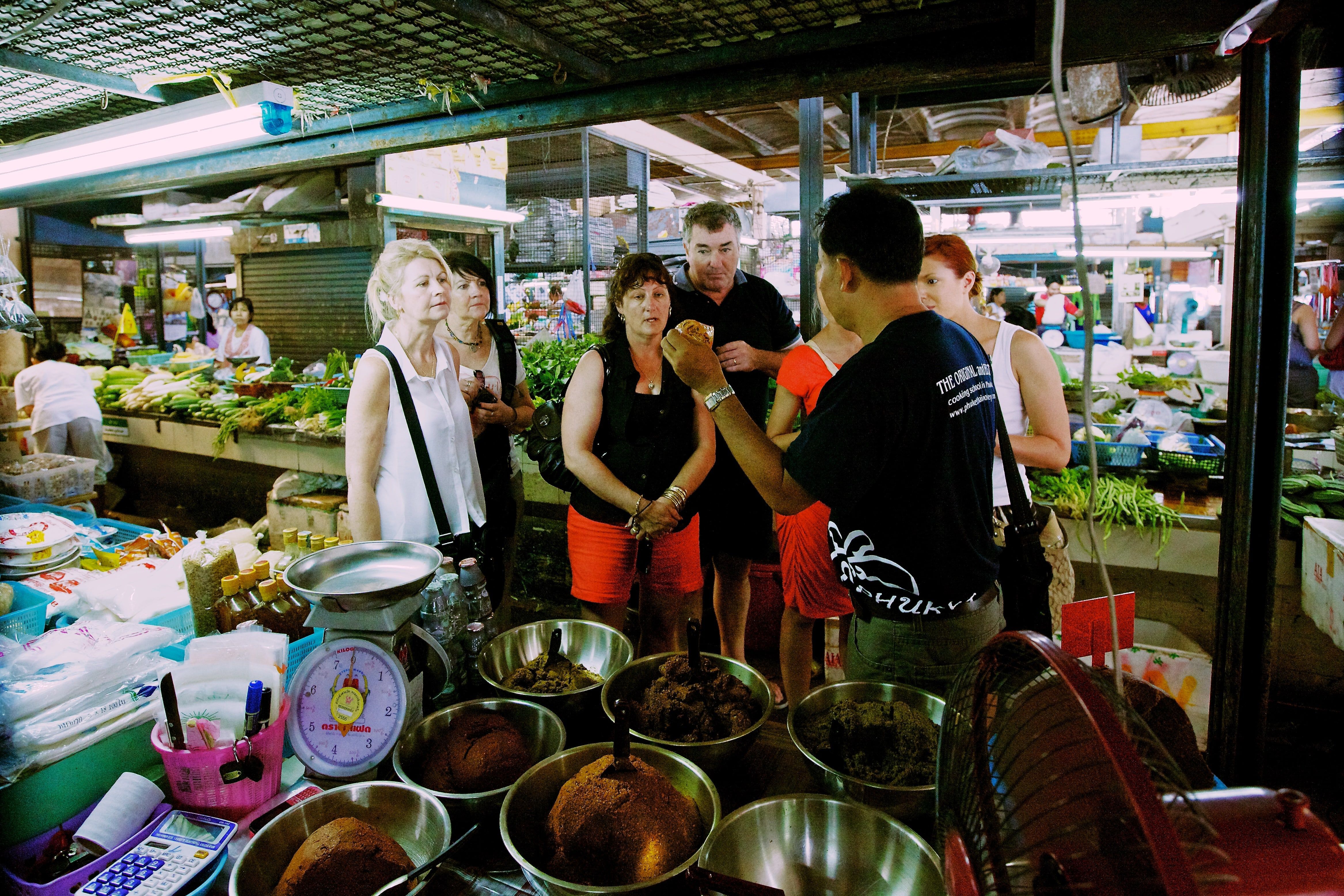 Seaside Cooking Class with Market Tour + Curry Pastes