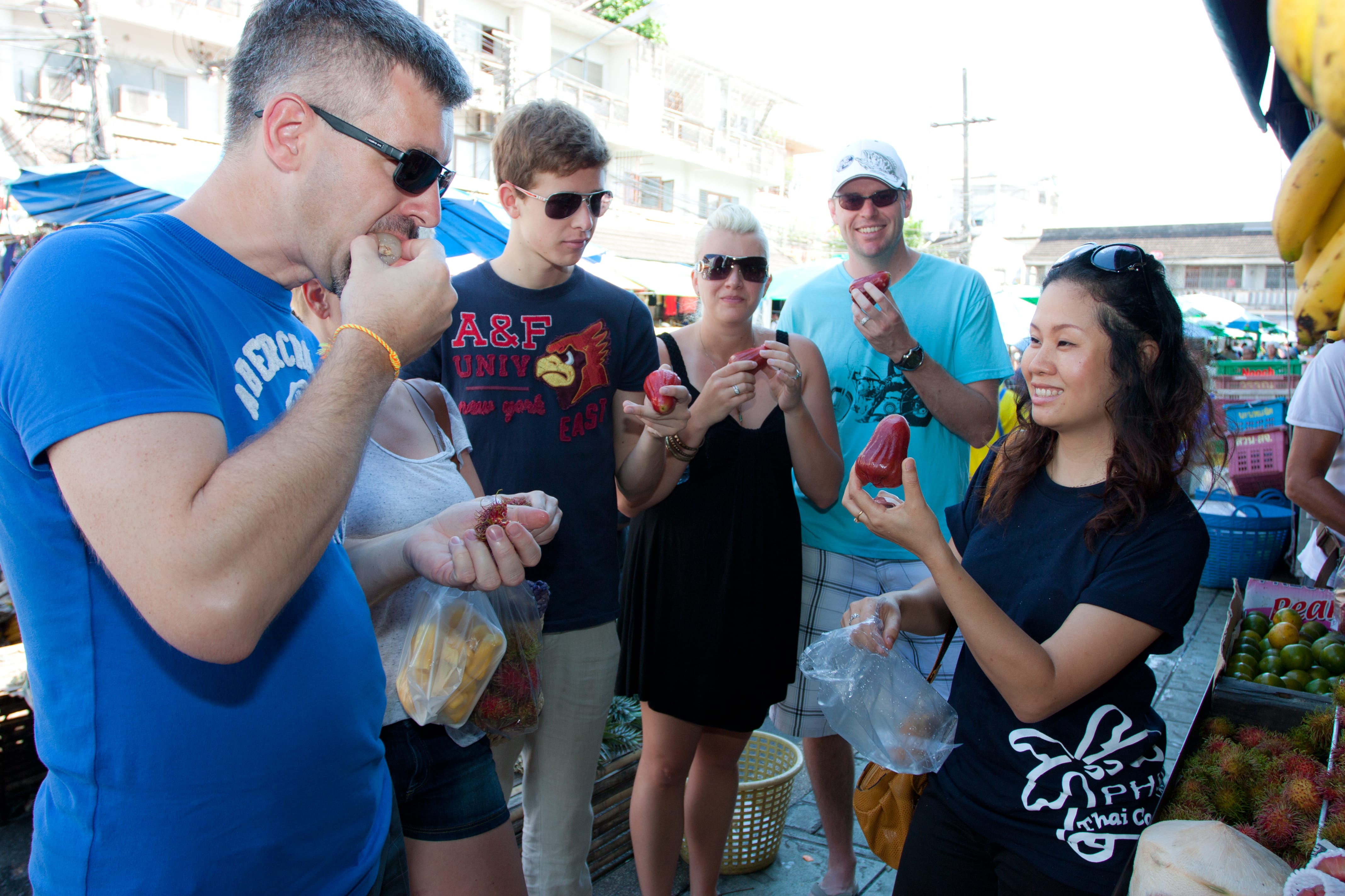 Seaside Fruit Cooking Class + Carving Class & Market Tour