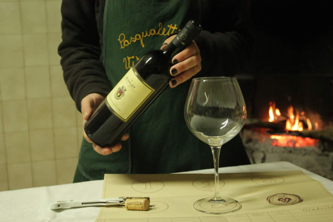 Master Tuscan Wine Experience: From Vineyard Walk to Guided Tasting