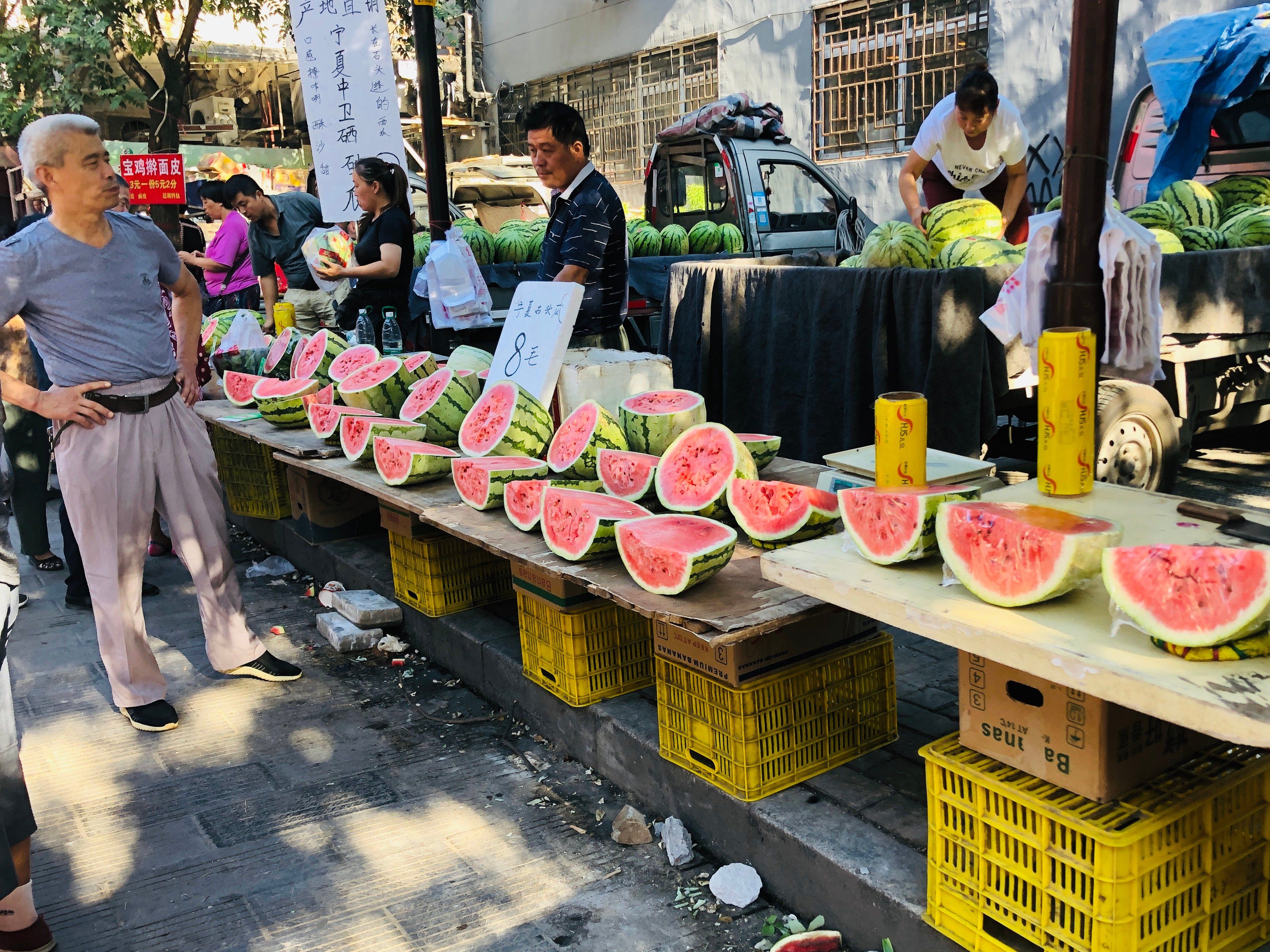 Breakfast Street Food & Market Tour with Tai Chi