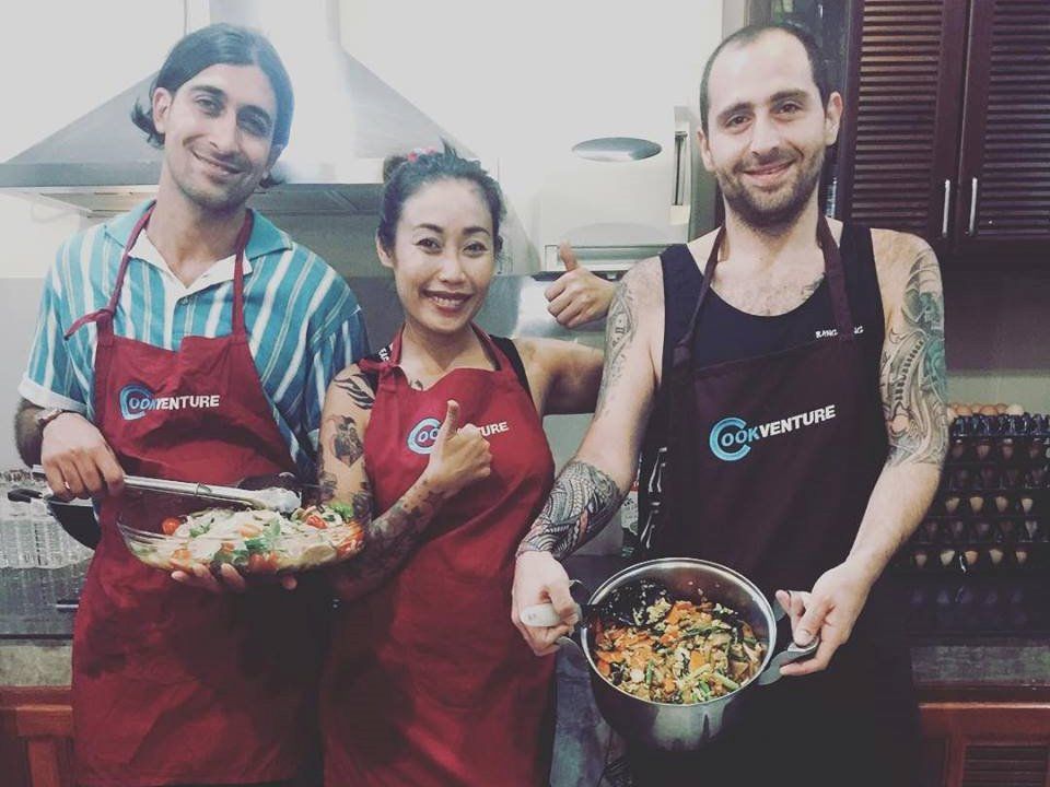 Traditional Thai Cooking Class at Home Cooking Studio