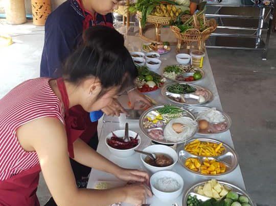 Traditional Thai Cooking Class at Home Cooking Studio