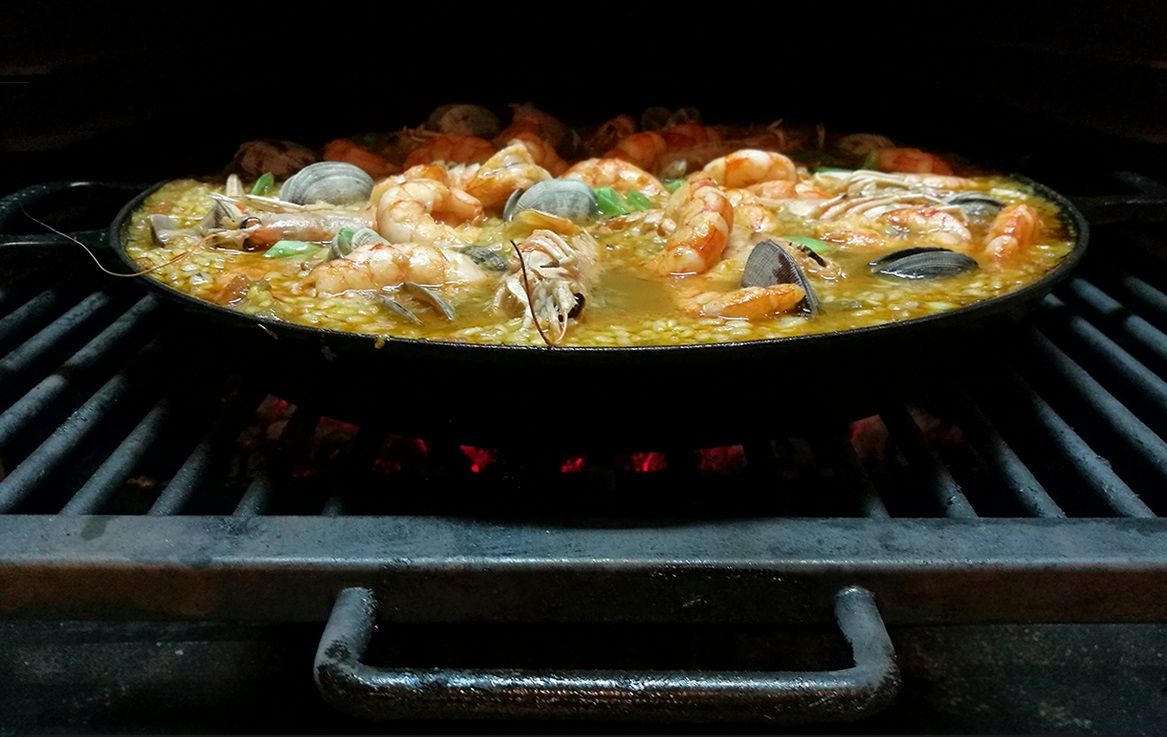 Premium Spanish Cooking Class in Designer Loft: Paella & Tapas