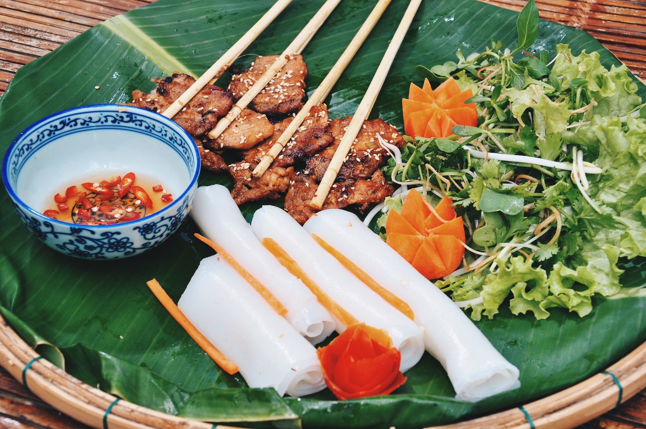 Vietnamese Cooking Class with Bicycle Tour in Hoi An Book and Enjoy