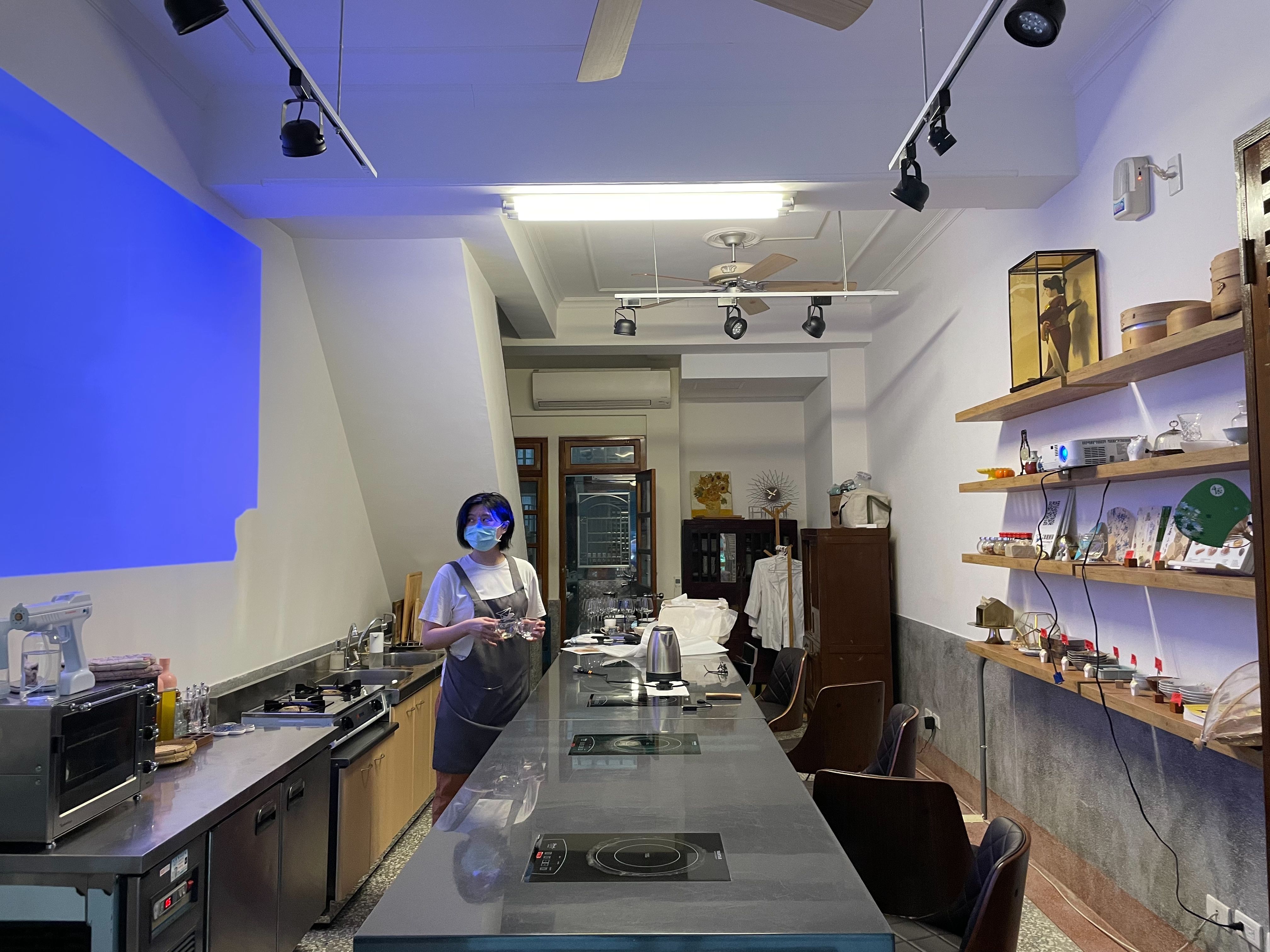 Old-fashioned Taiwanese Cuisine Cooking Class with Market Tour