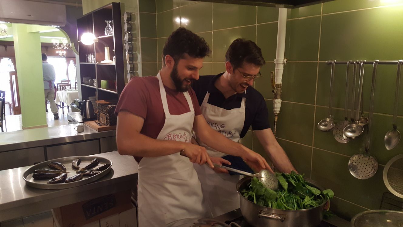 Old Town Farmers Market Tour and Cooking Class Combo in Sultanahmet on Wednesdays