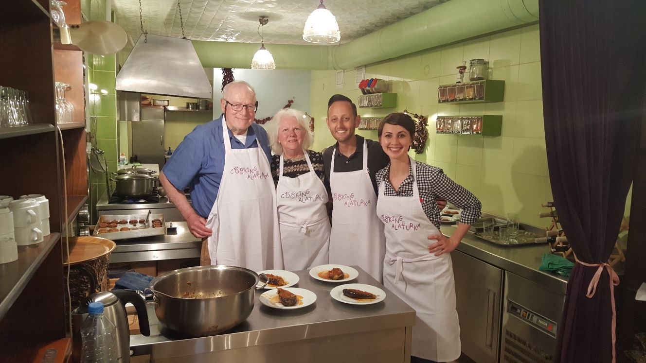 Old Town Farmers Market Tour and Cooking Class Combo in Sultanahmet on Wednesdays