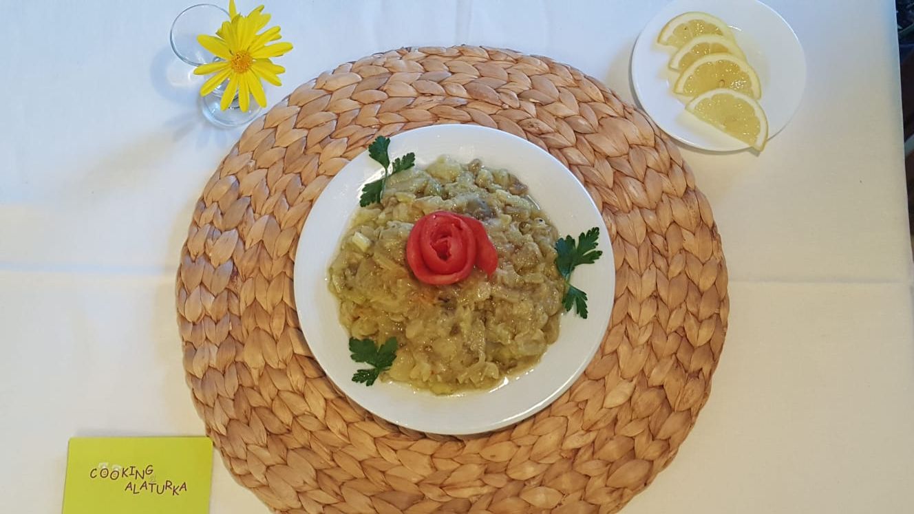Old Town Farmers Market Tour and Cooking Class Combo in Sultanahmet on Wednesdays