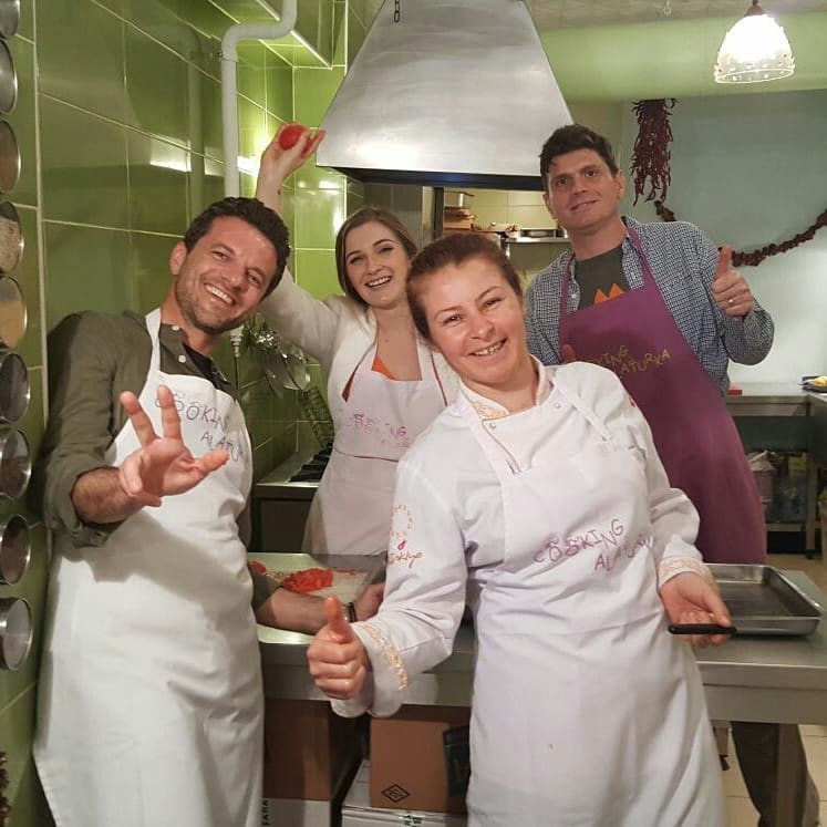 Old Town Farmers Market Tour and Cooking Class Combo in Sultanahmet on Wednesdays