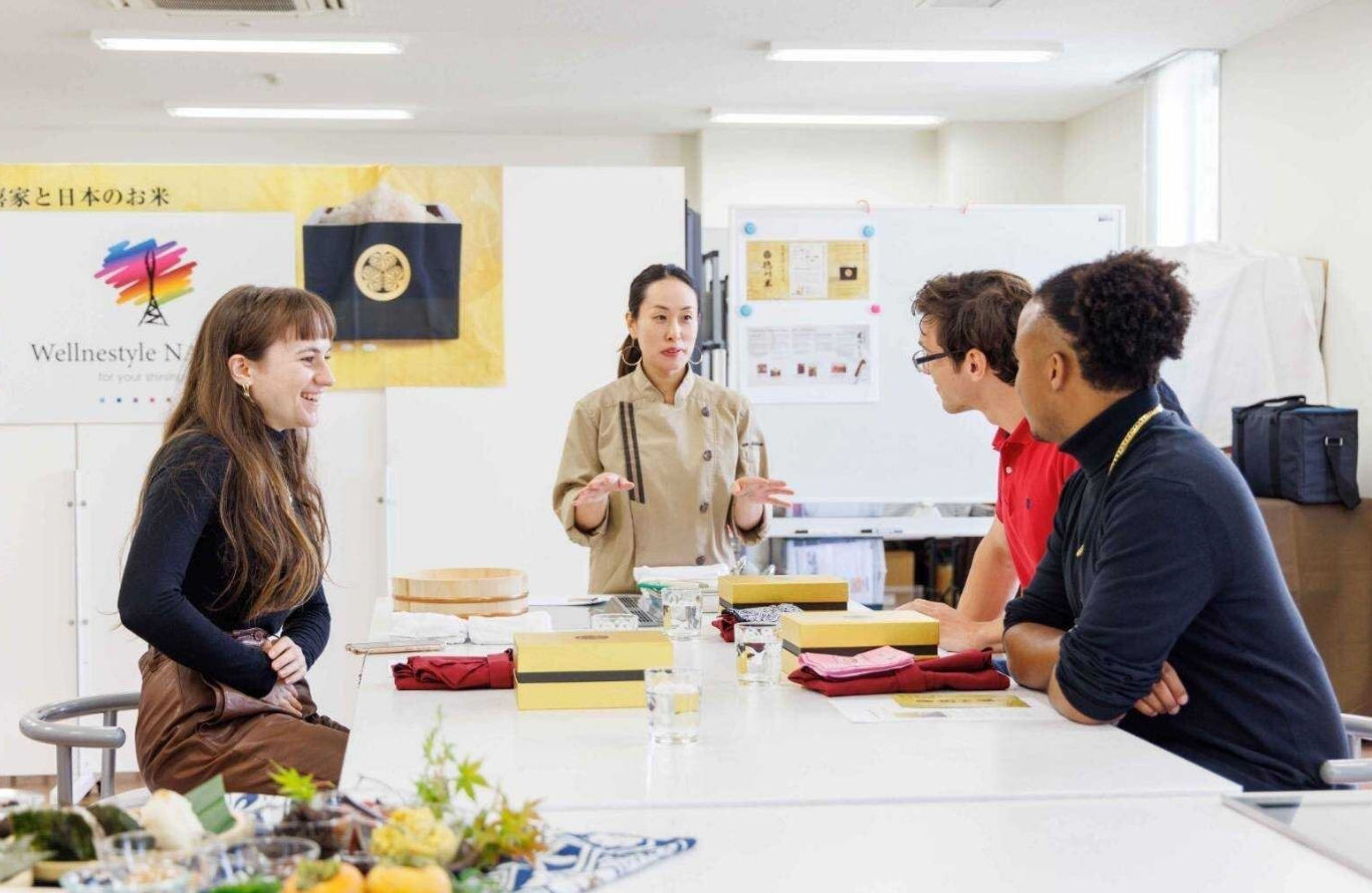 Vegan & Gluten-Free Japanese Onigiri Cooking Class in Tokyo