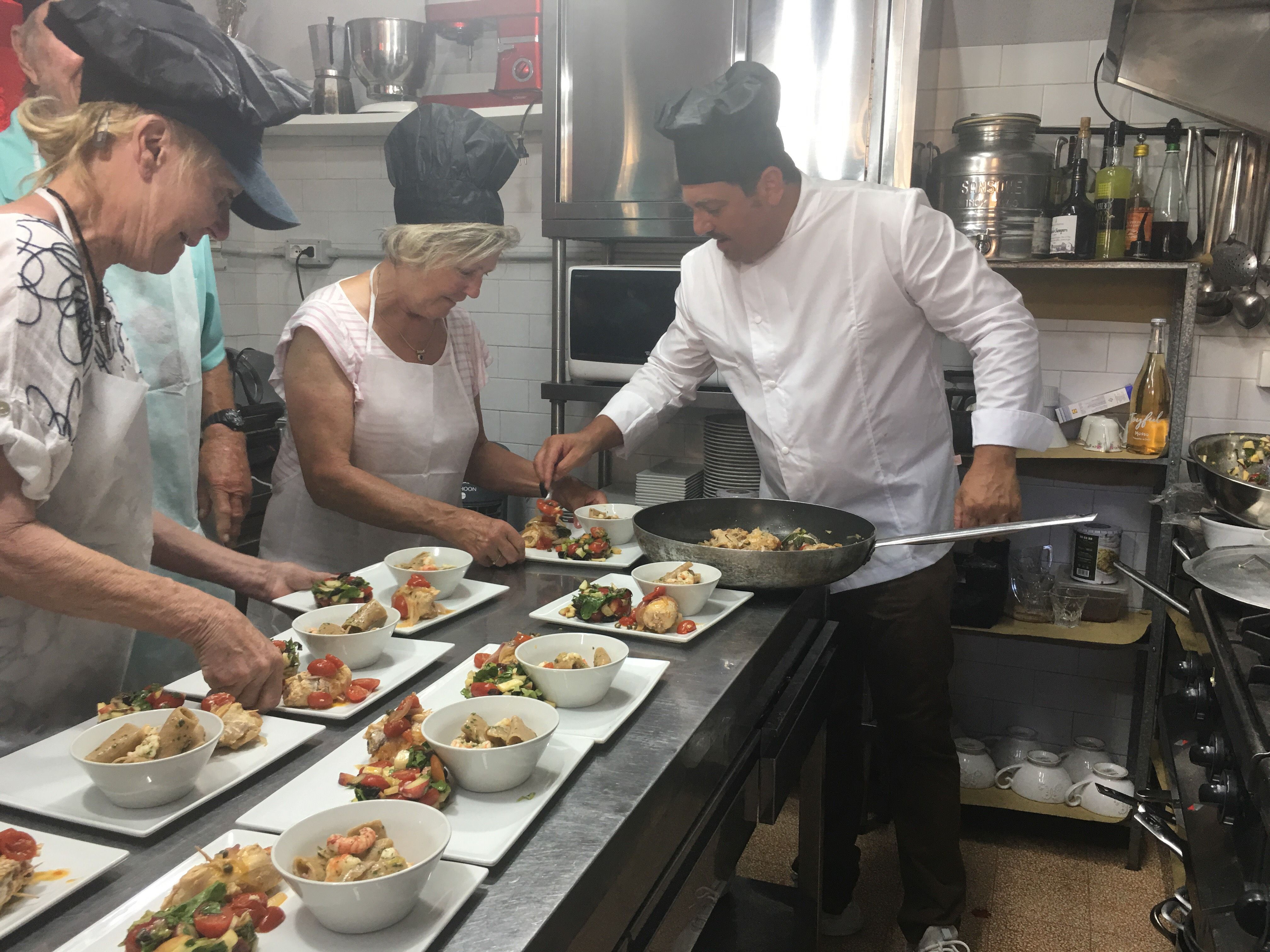 Macallè Sicilian Bistrot: Ortigia Market Tour and Cooking Class with