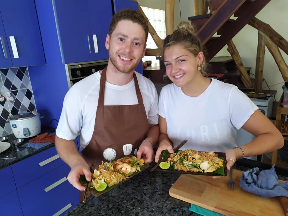 Learn to Make Thai Dishes in an Intimate Neighborhood