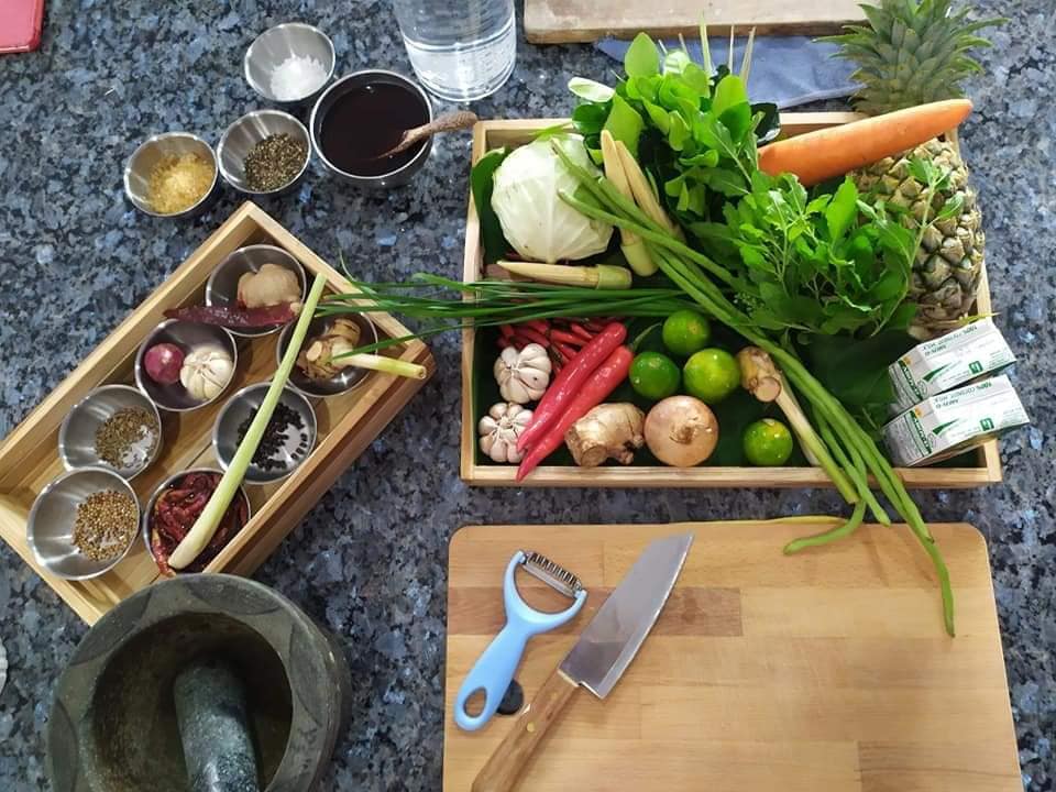 Learn to Make Thai Dishes in an Intimate Neighborhood