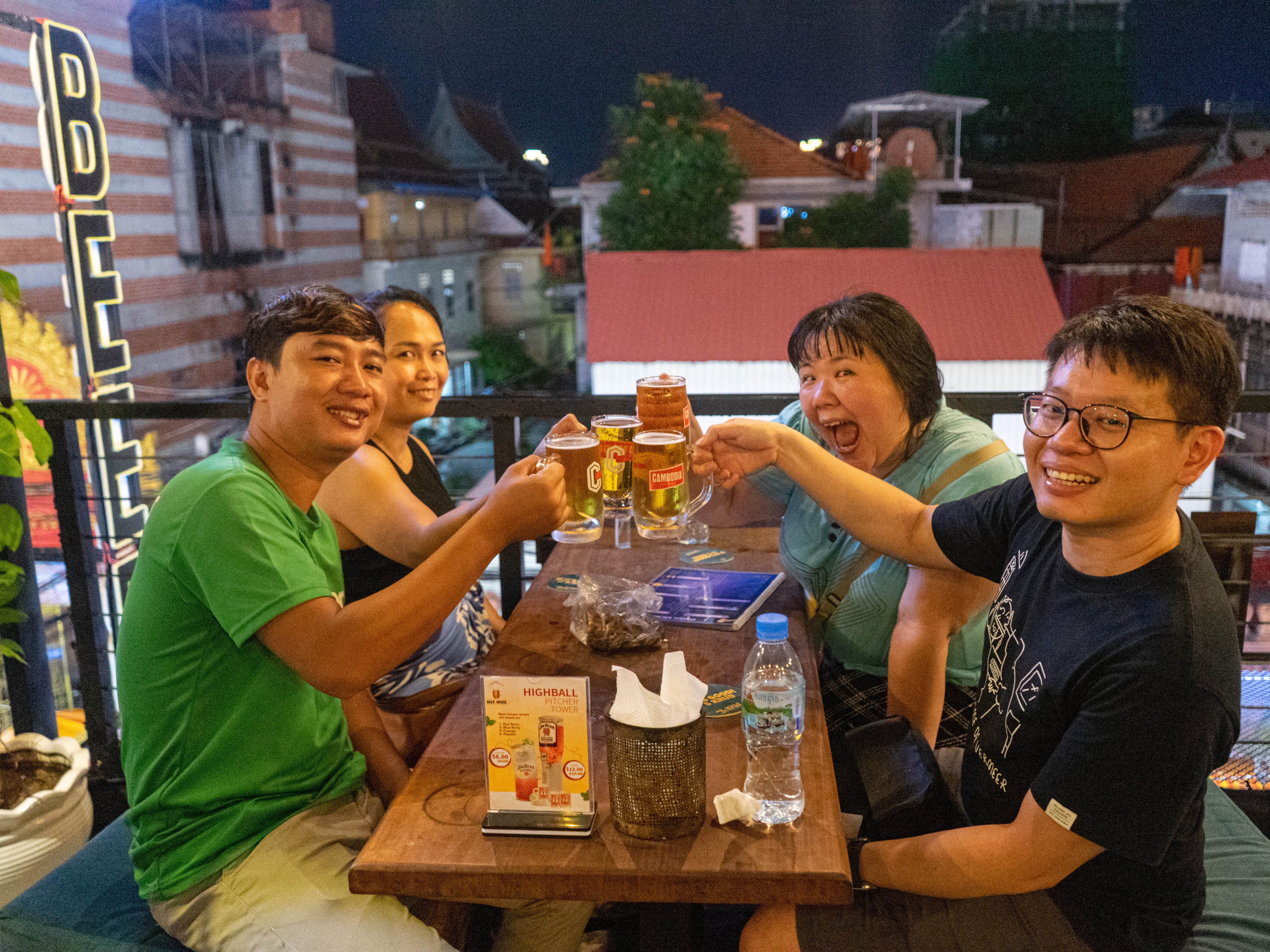 Experience an Evening Culinary Adventure in Phnom Penh with a Tuk Tuk Journey