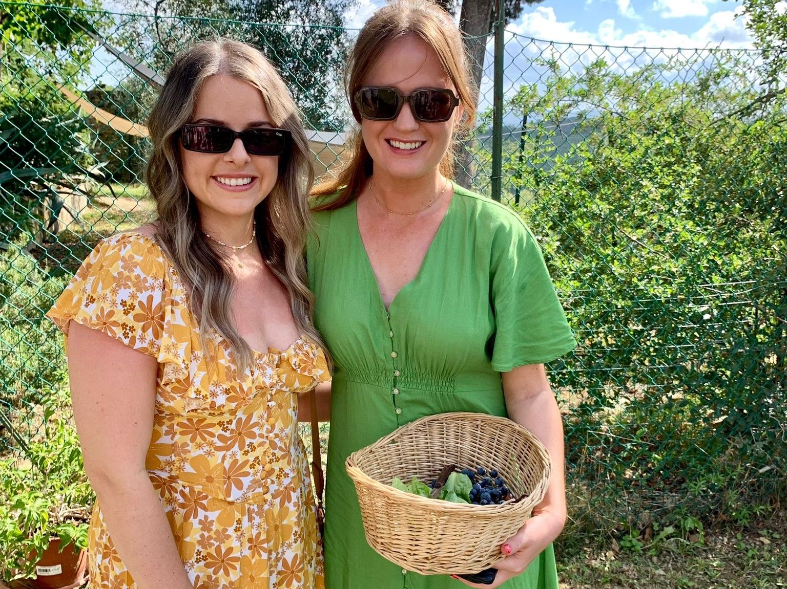 Experience Harvesting Vegetables and Pasta Culinary Class at a Tuscan Villa
