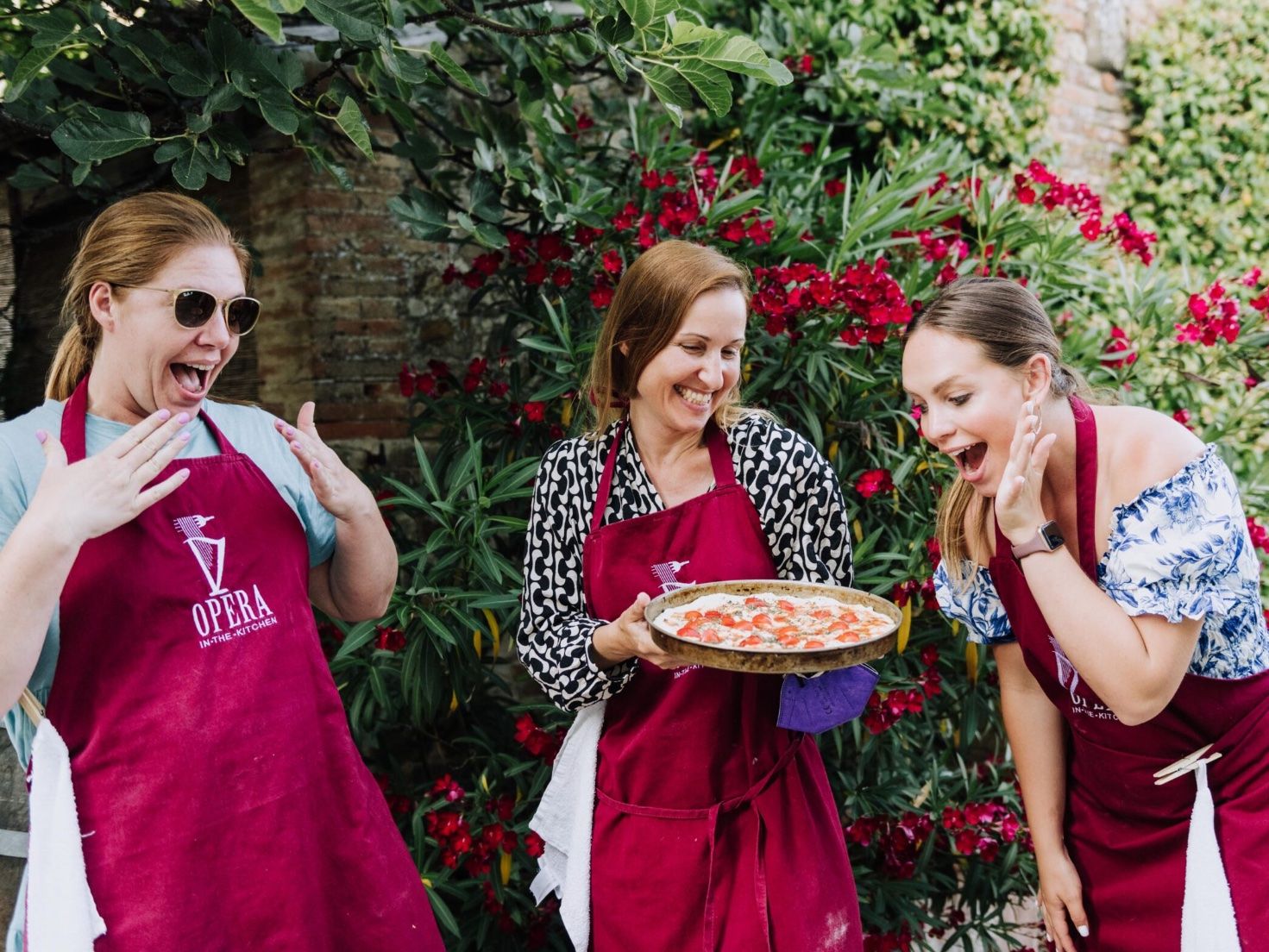 Experience Harvesting Vegetables and Pasta Culinary Class at a Tuscan Villa