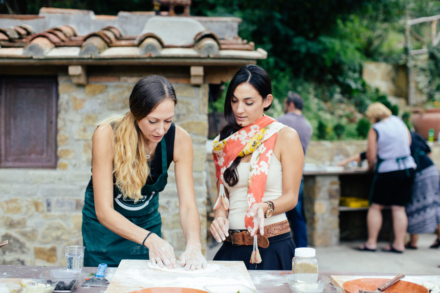 Italian Pizza & Gelato Making Class at a Private Tuscan Estate