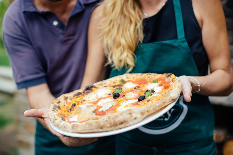 Italian Pizza & Gelato Making Class at a Private Tuscan Estate