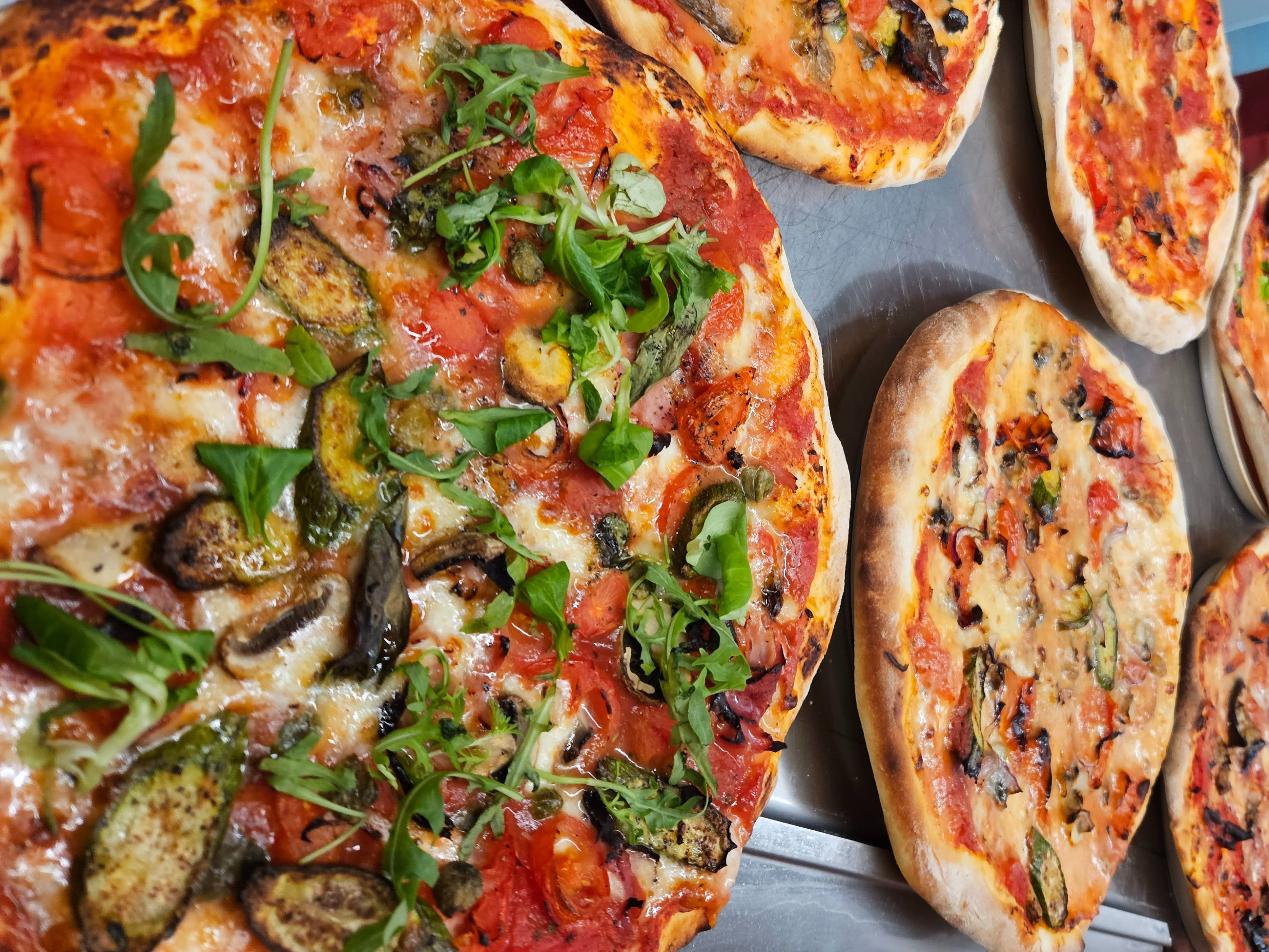 Tuscan Hills Pizza and Tiramisù Cooking Class with Chianti Wine