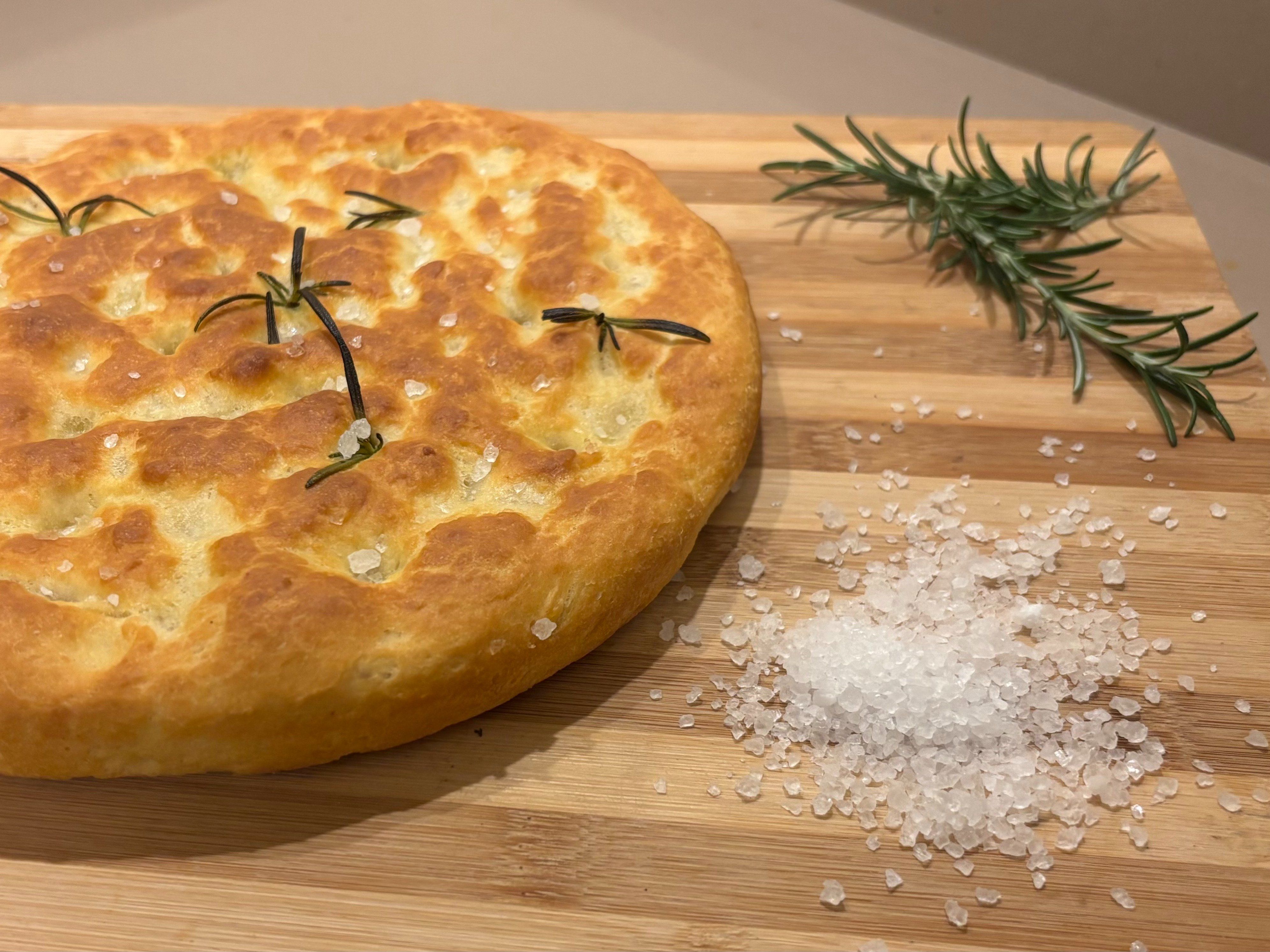 The Art of Italian Dough: Pizza, Focaccia & Fried Calzone Experience