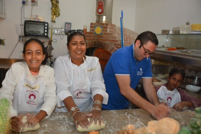 Pizza Making in Taormina