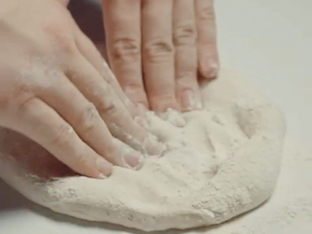 Premium Small Group Capri Pizza Making Class with Wine & Tiramisu