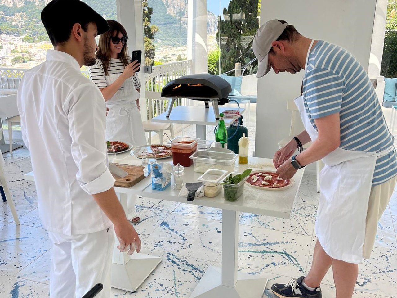 Premium Small Group Capri Pizza Making Class with Wine & Tiramisu