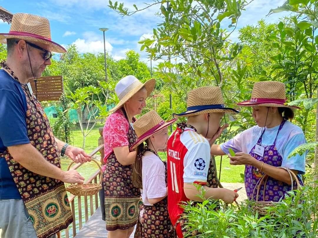 Private Class Morning & Evening with Fresh Ingredients at Organic Garden & Market