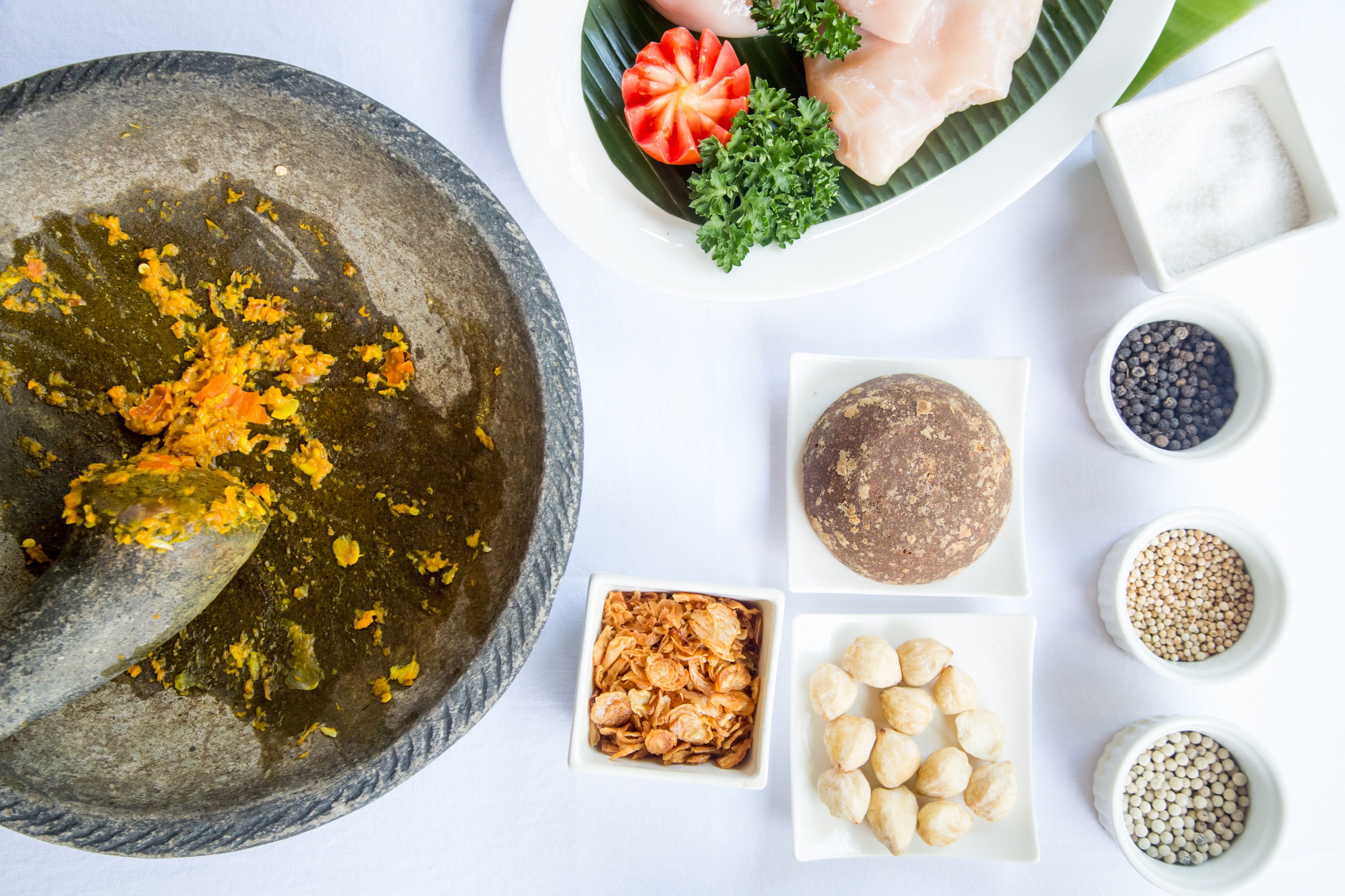 Private Cooking Class with Garden and Market Tour in a Tranquil Resort
