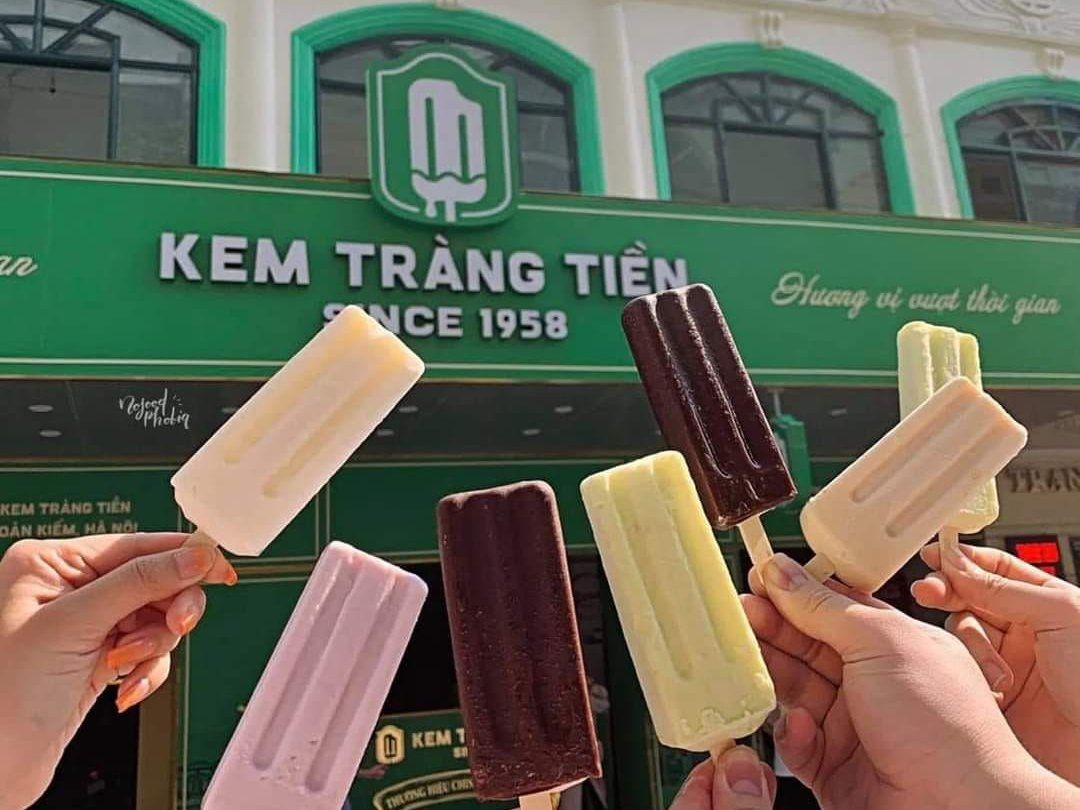 Hanoi Street Food Walking Tour Through Hidden Alleys and Local Life