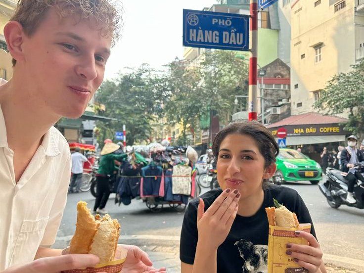 Hanoi Street Food Walking Tour Through Hidden Alleys and Local Life