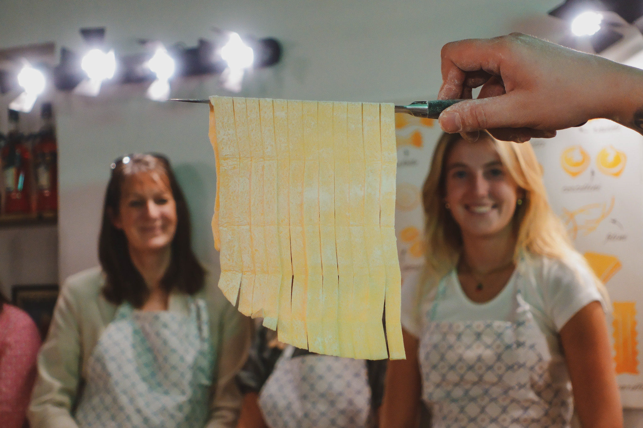 Private Spaghetti Cooking Class and Cocktails Crafting in Rome