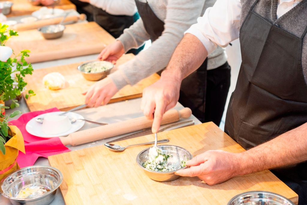 Professional Lab Pasta Experience in a Pastificio