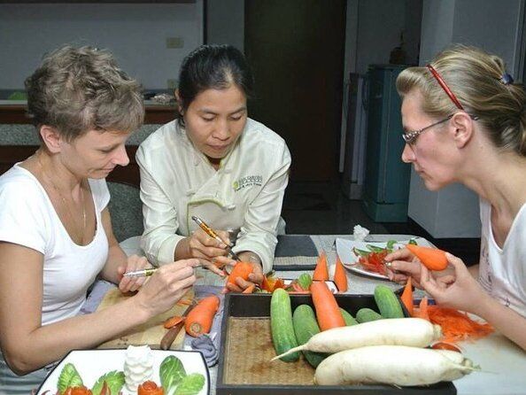 Professional Thai Fruit and Vegetable Carving Full Day Class