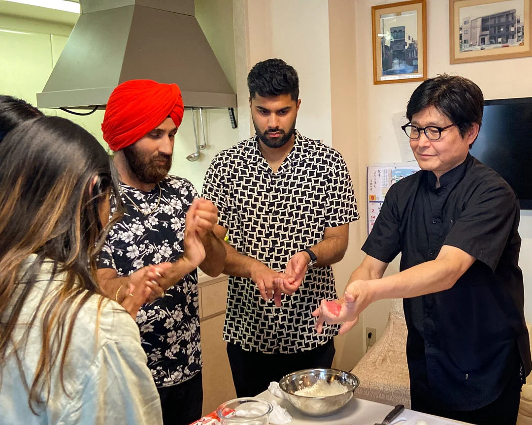 Ramen and Sushi Culinary Class with Tea Ceremony in Osaka