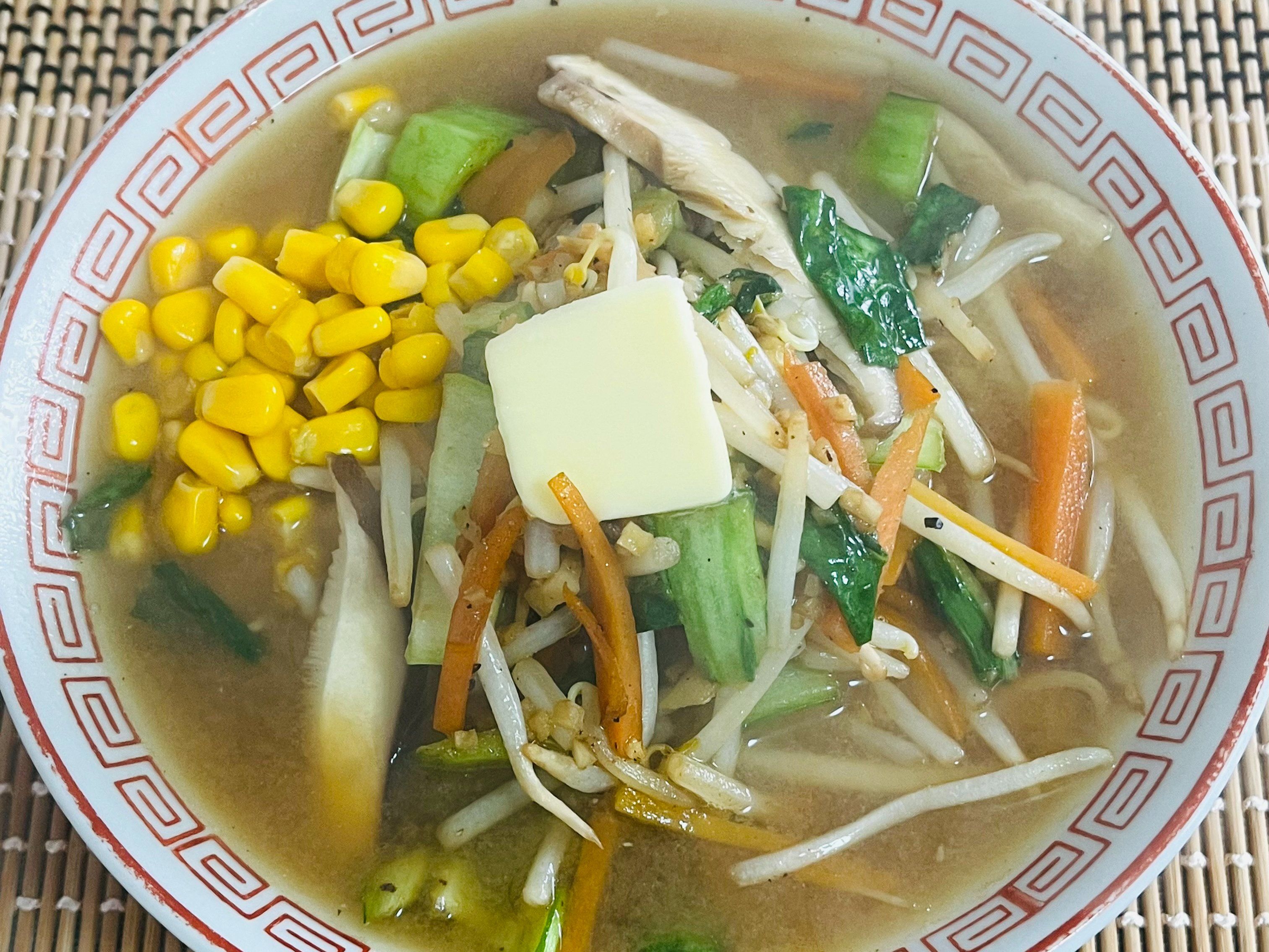 Vegetarian-Friendly Ramen Experience: Soy Sauce or Miso Flavors