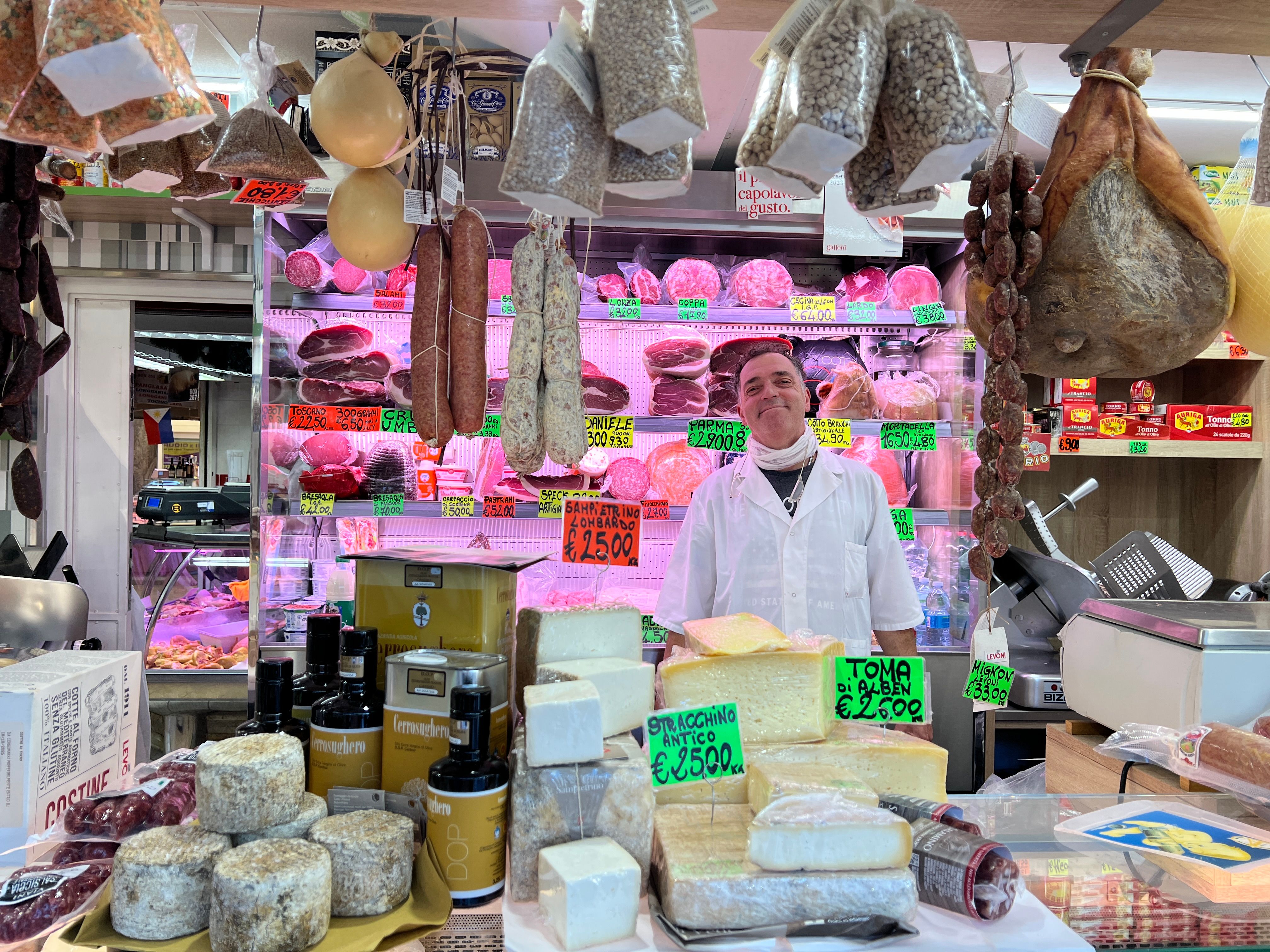 Rome Food Walking Tour & Local Market Experience
