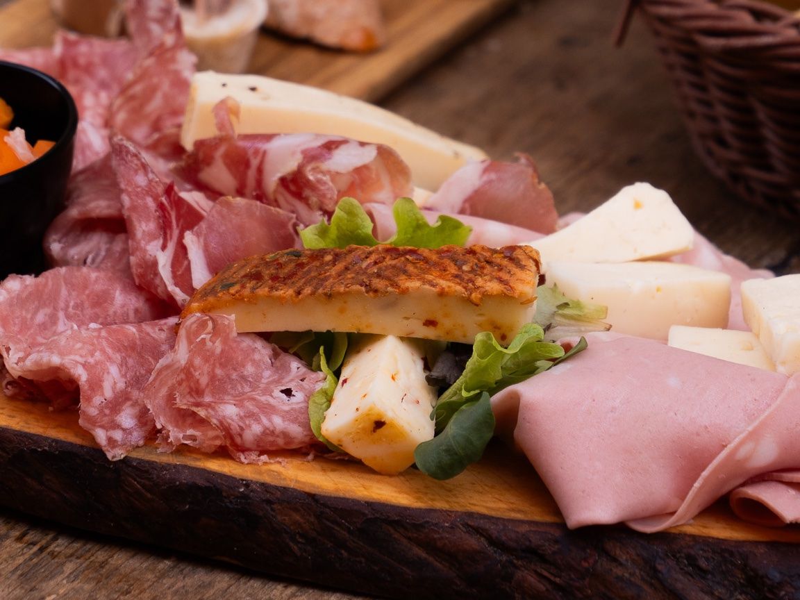 Rome Food & Wine Walking Experience: Local Tastings, Pasta, Pizza & Gelato