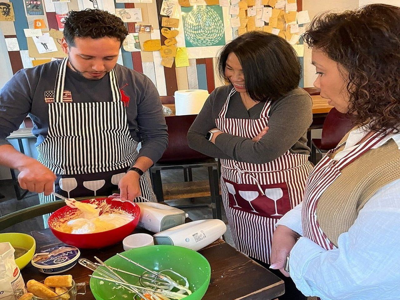 Pasta and Tiramisu Culinary Class with Wine Tasting in Rome