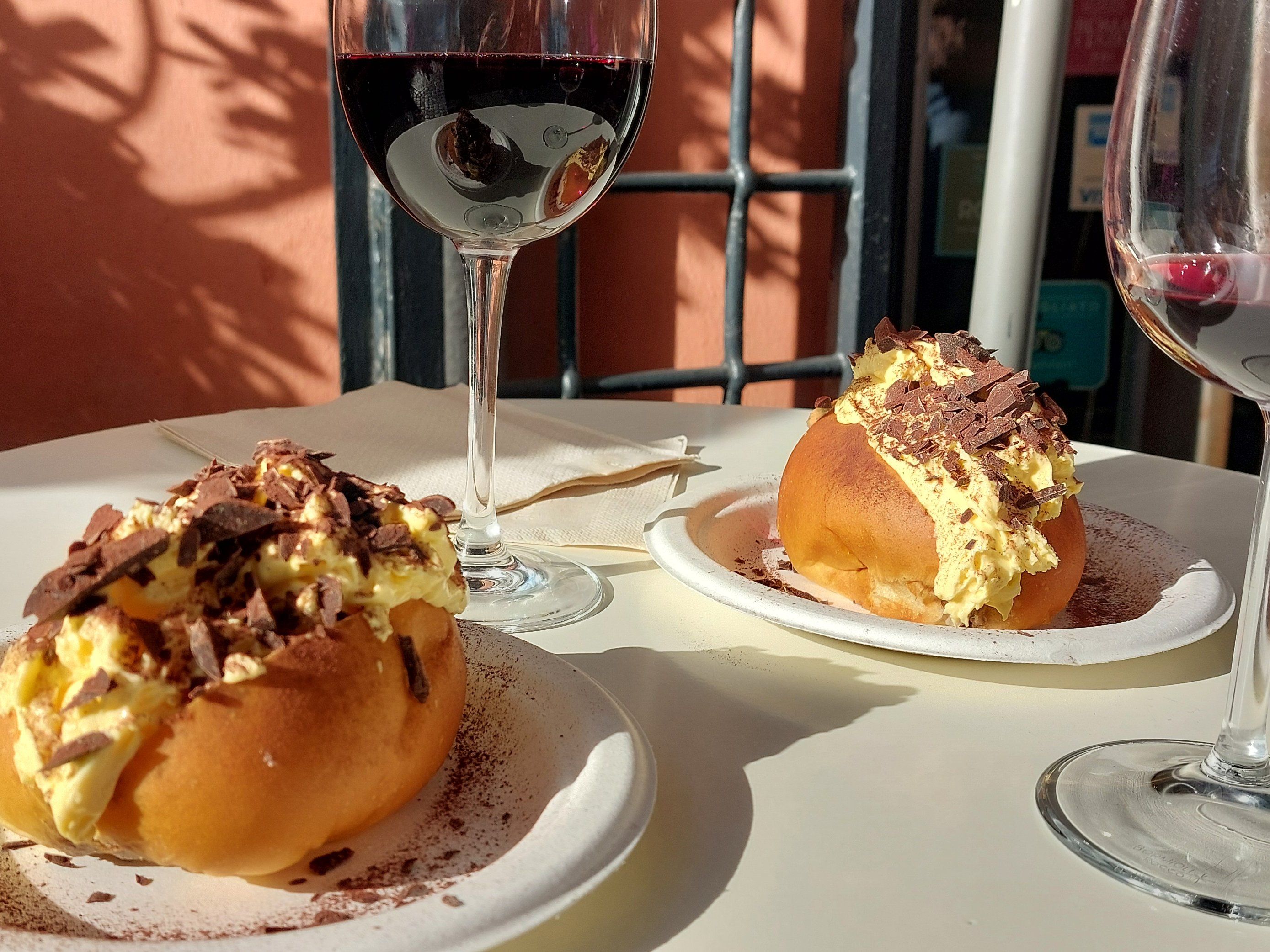 Rome: The Authentic Maritozzi Breakfast Tour in Trastevere